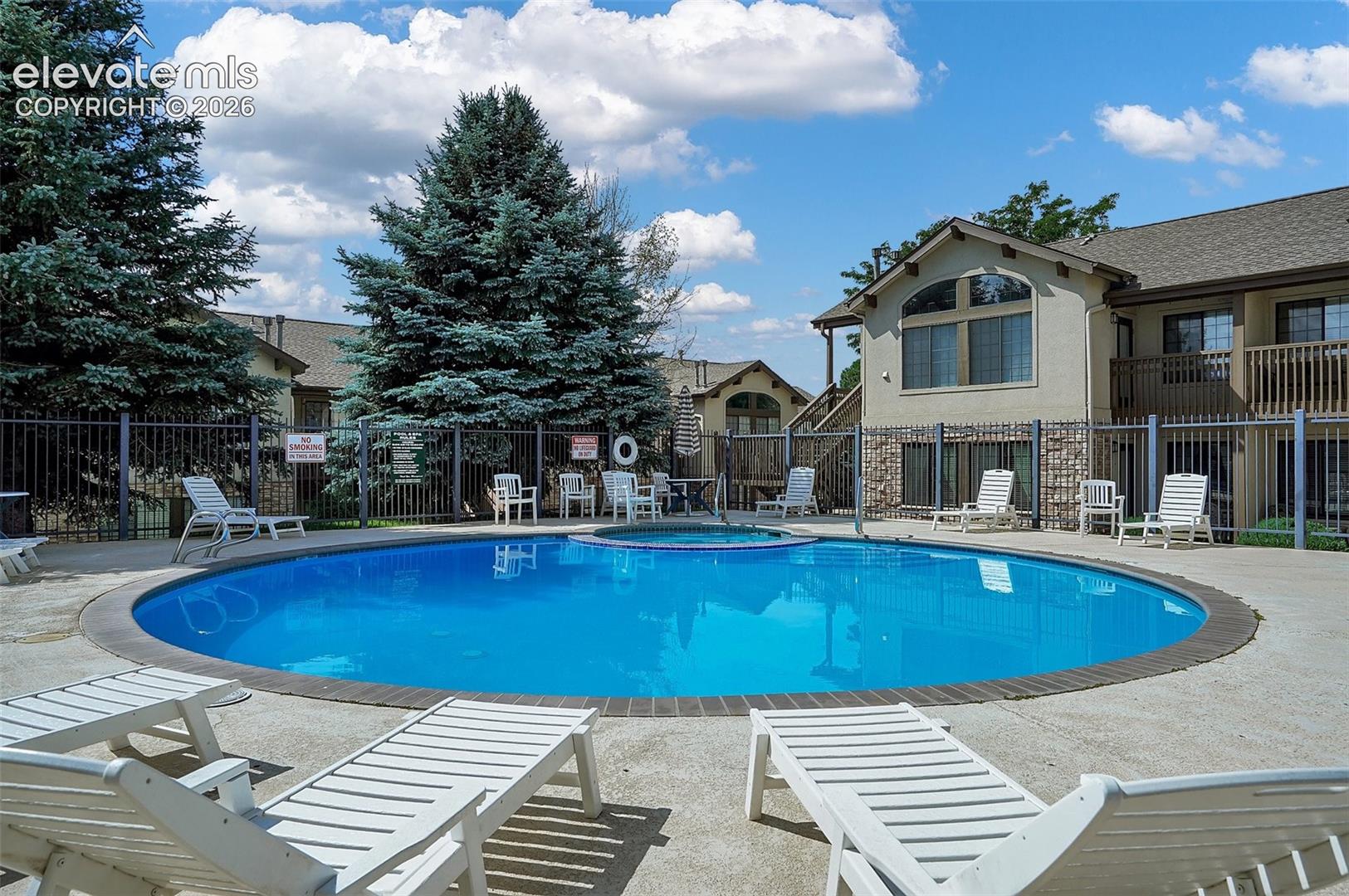 Listing photo 24 for 2147 Denton Grove 102