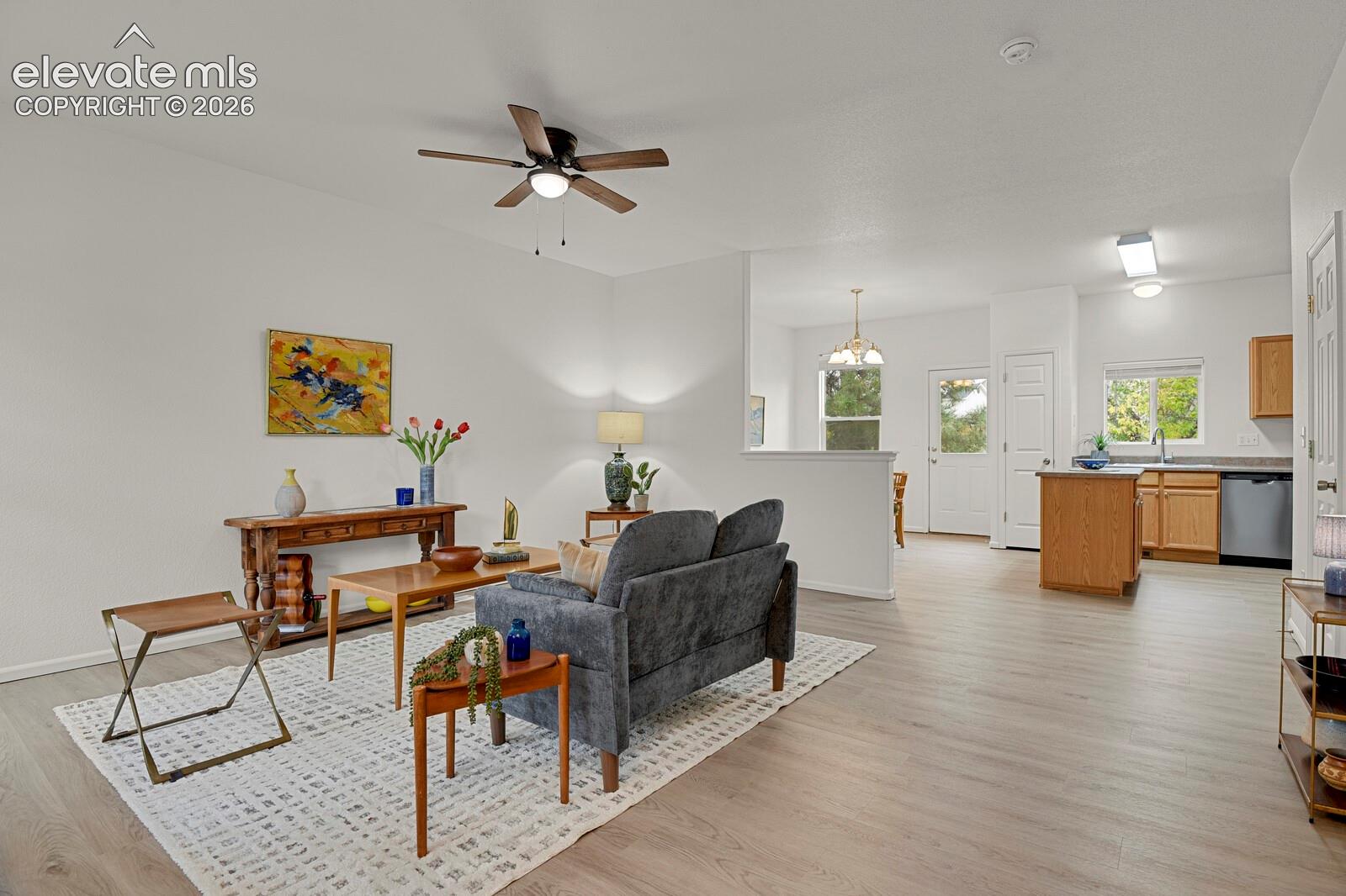 Listing photo 14 for 7770 Sandy Springs Point