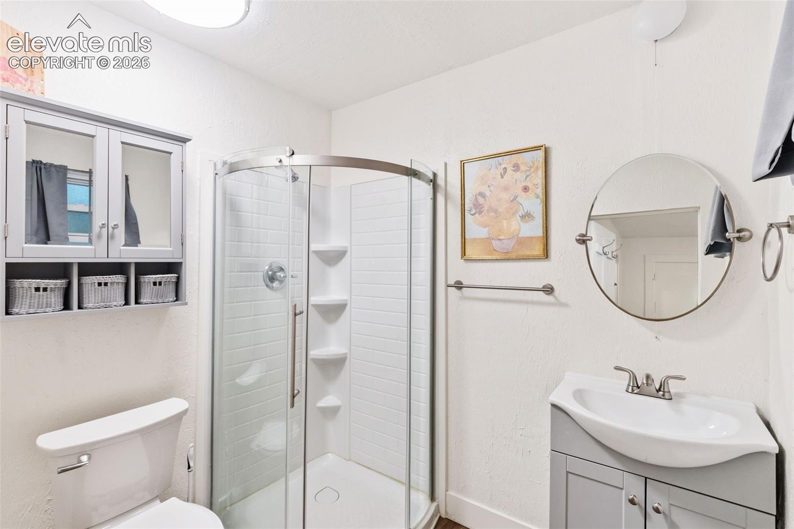 Listing photo 28 for 220 Illinois Avenue