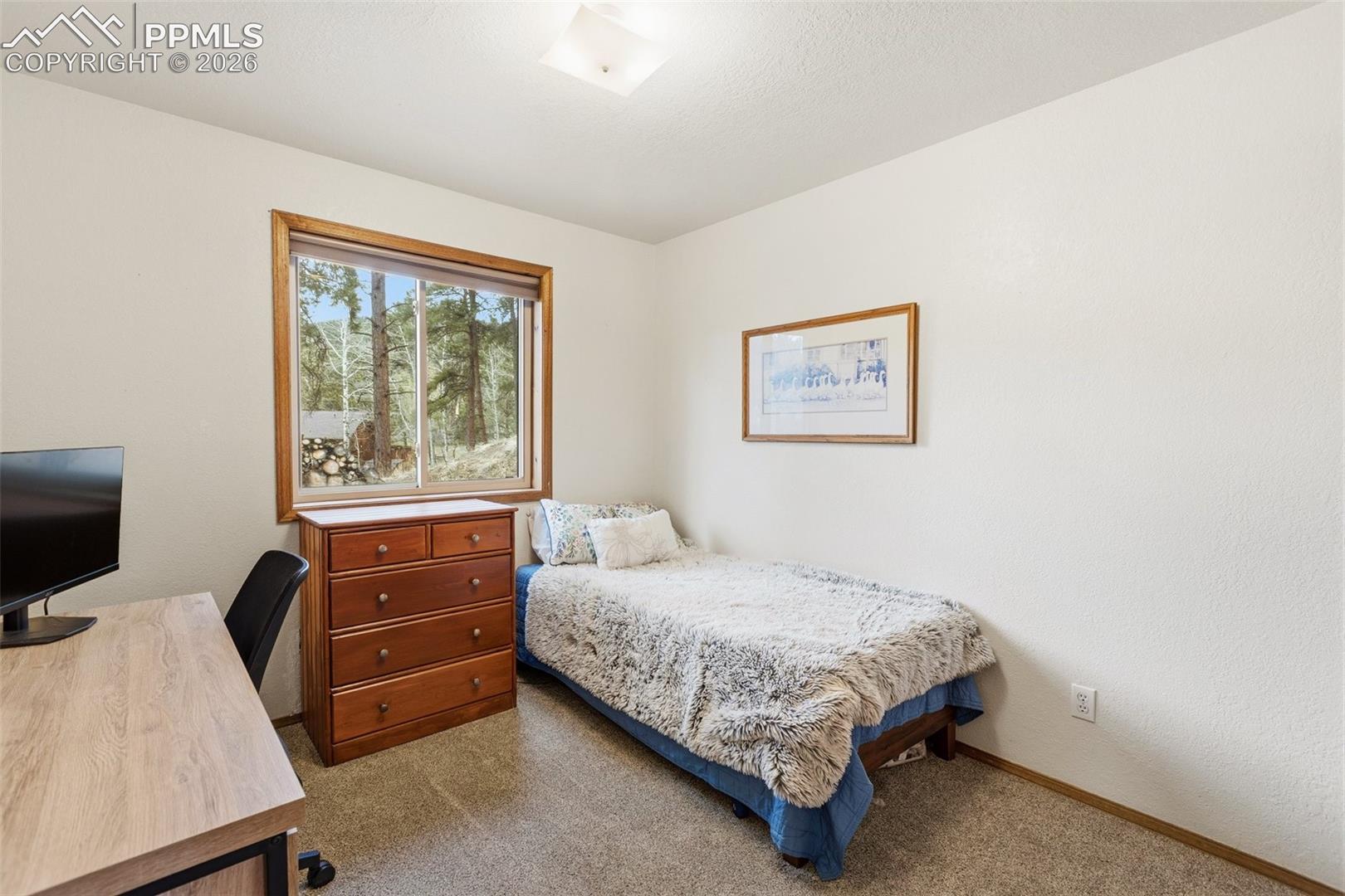 Listing photo 34 for 200 Sun Ridge Court