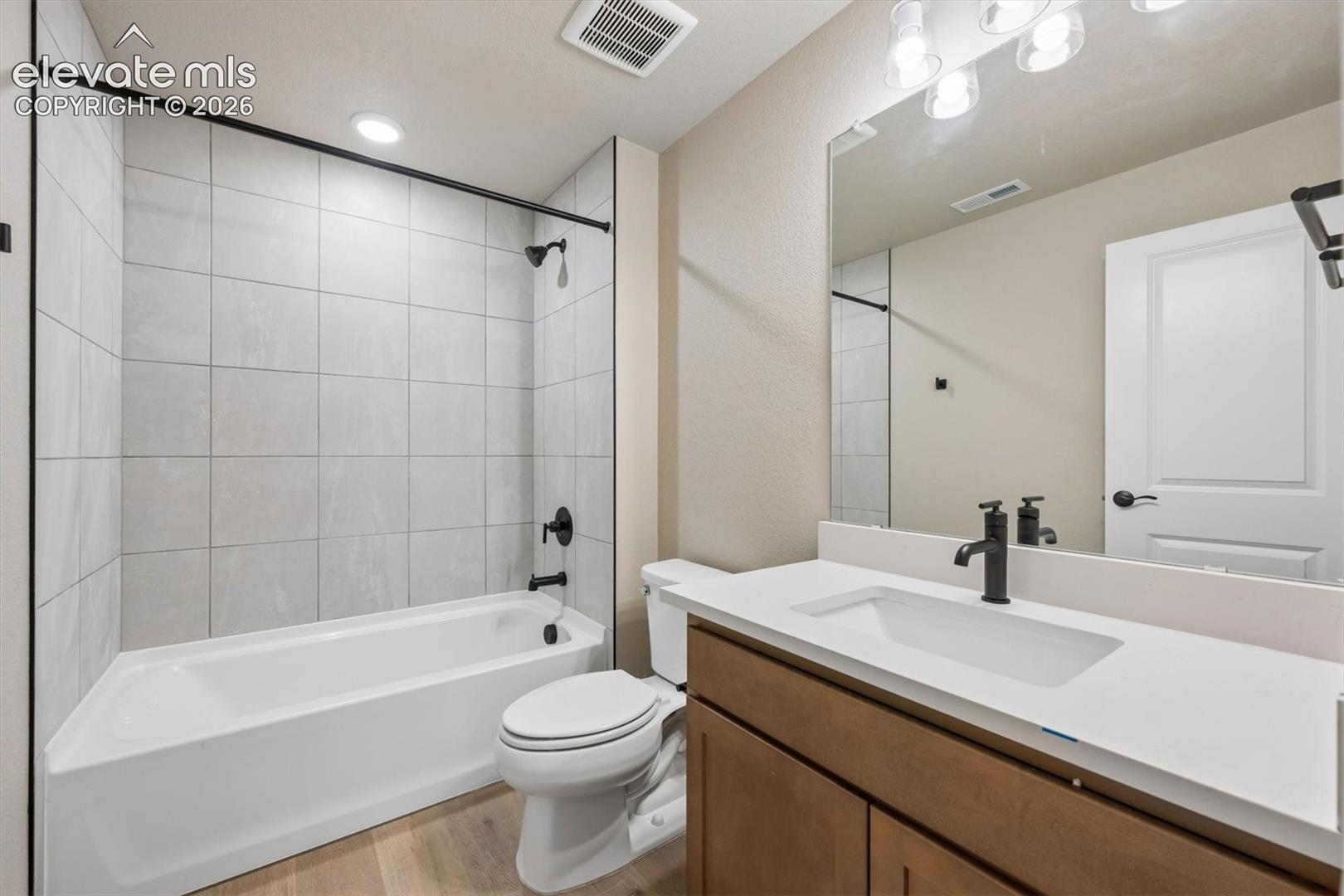 Listing photo 21 for 5440 Triple Tree Street