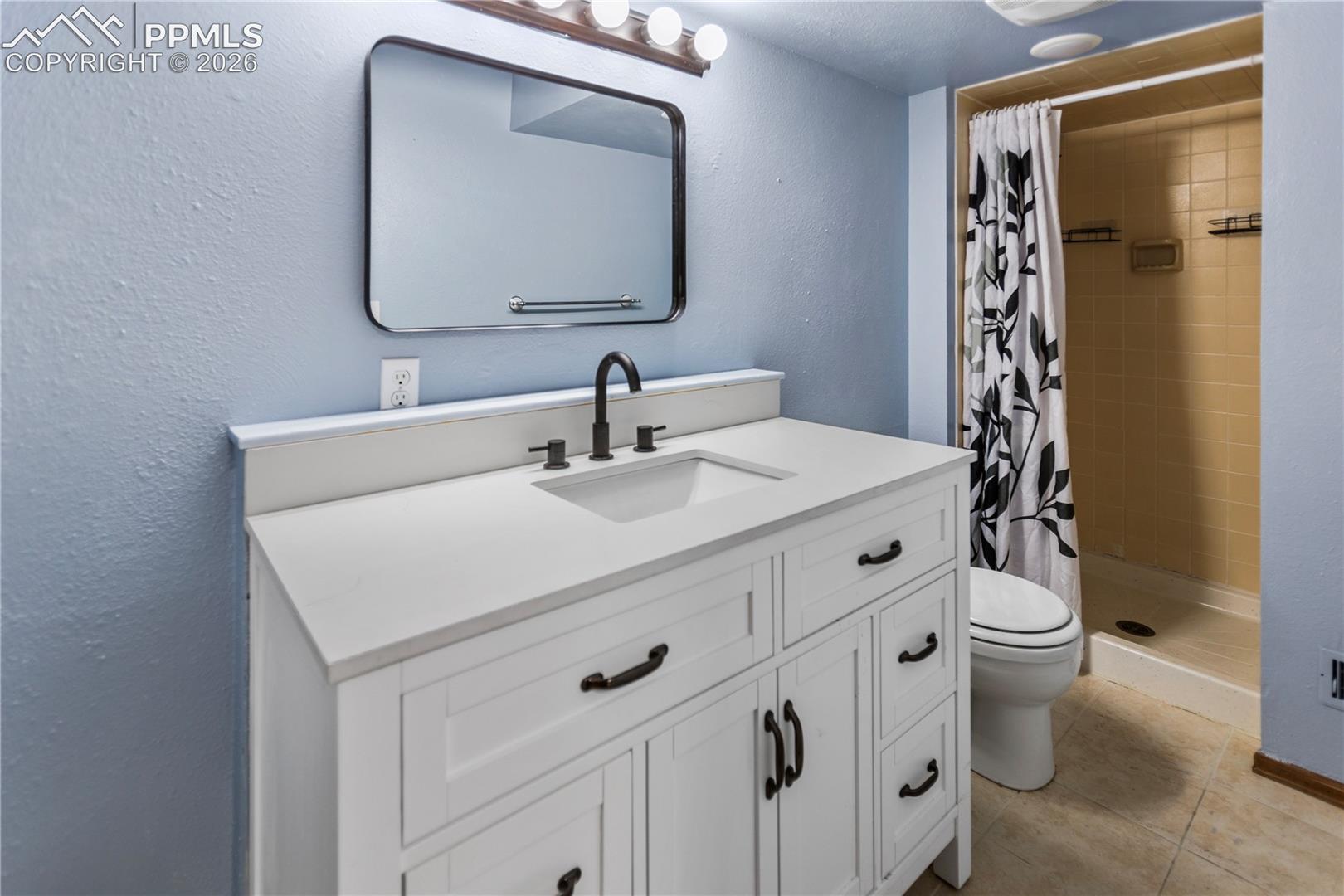 Listing photo 18 for 1129 Forest Hill Road