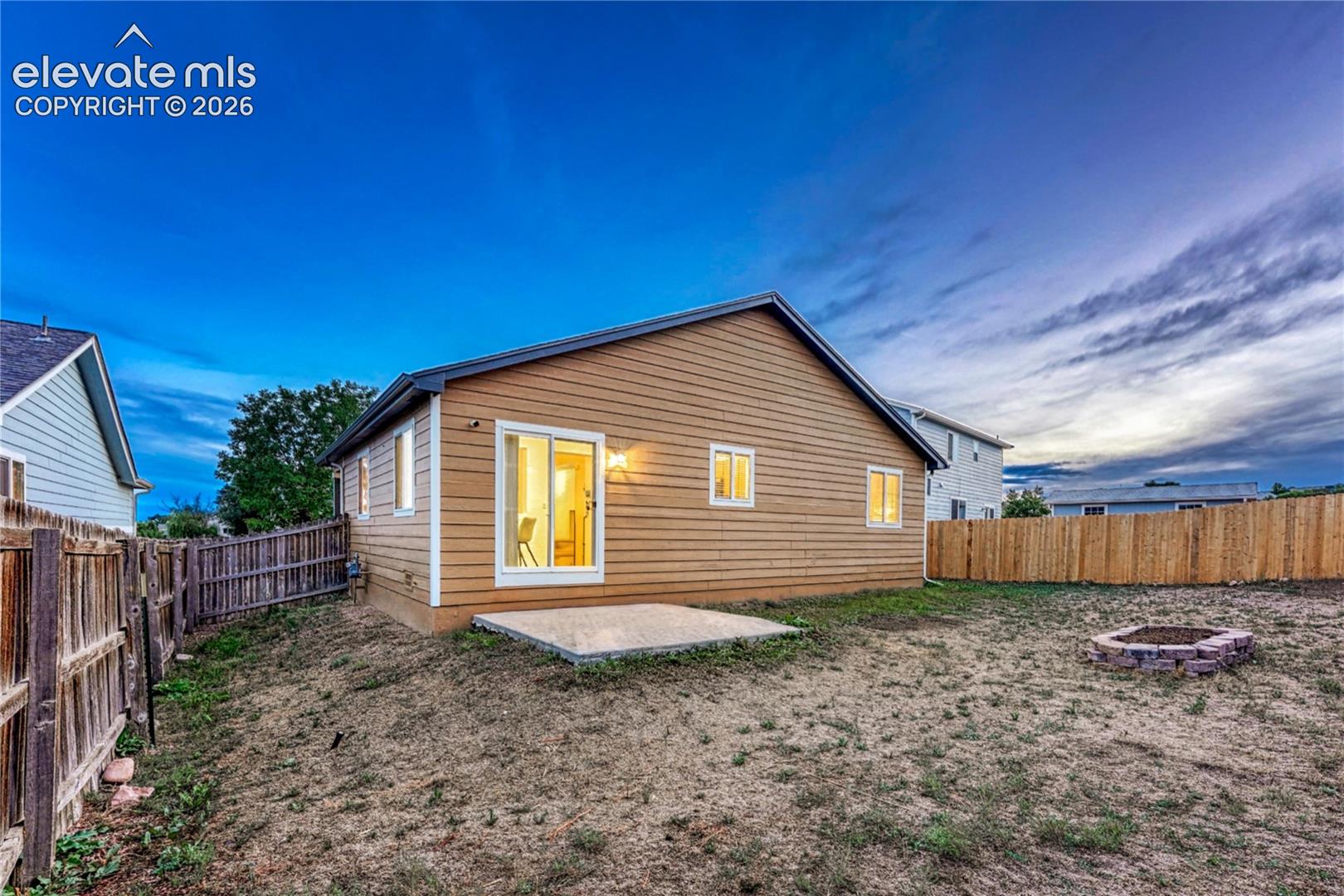 Listing photo 9 for 1120 Lords Hill Drive