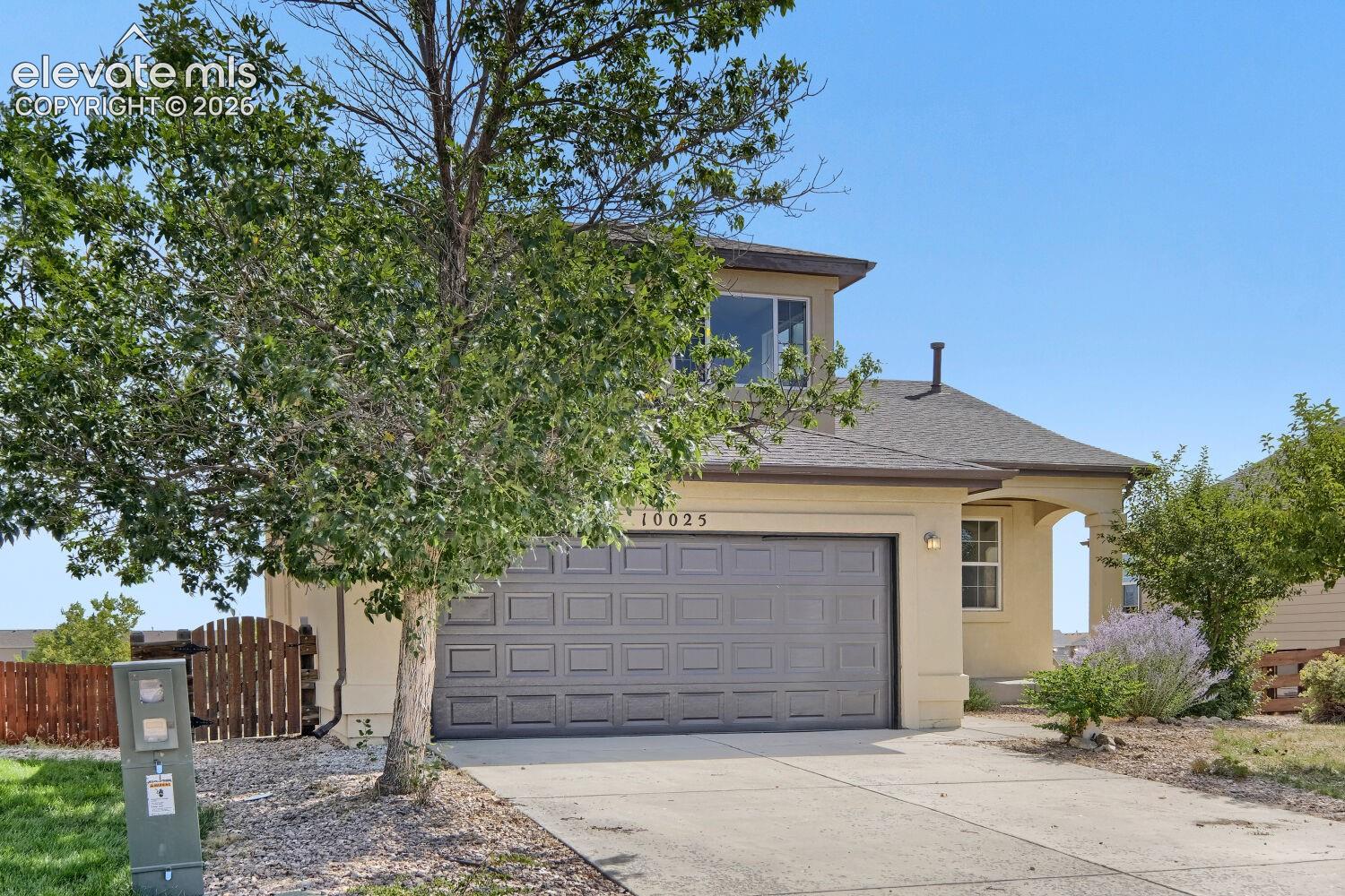 Listing photo 3 for 10025 everglades Drive