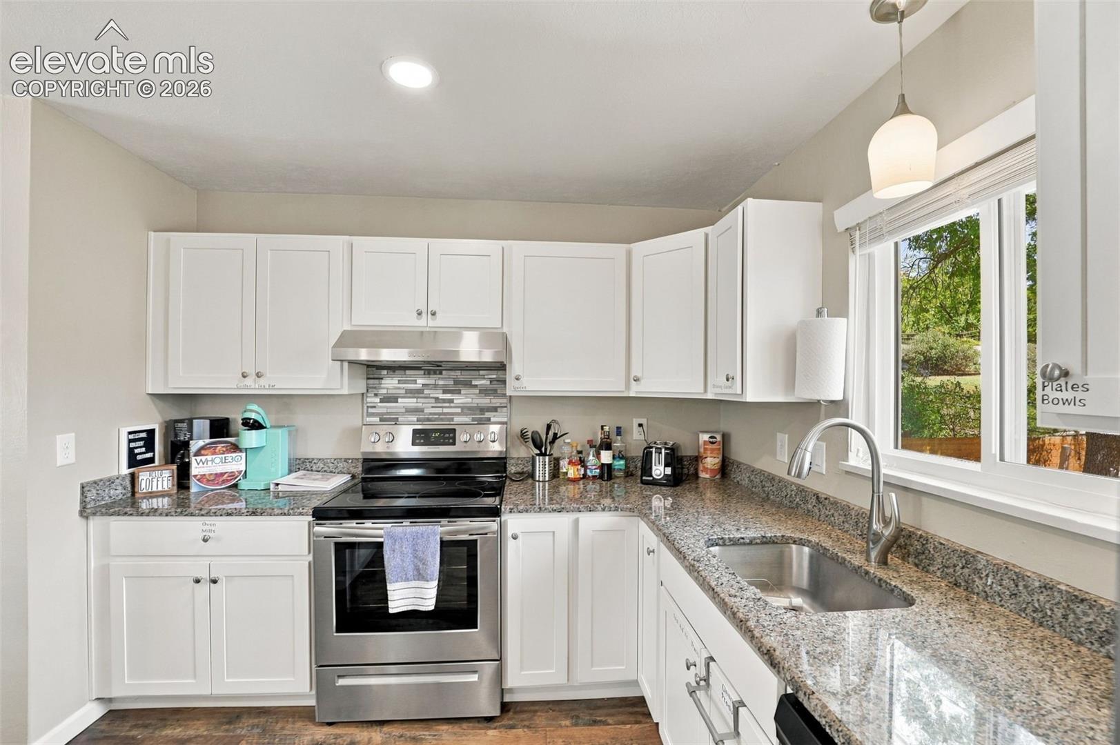 Listing photo 14 for 215 N 14th Street