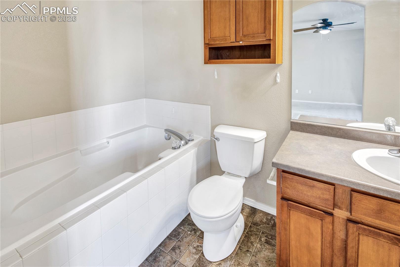 4839 Rusty Nail Point, photo 24