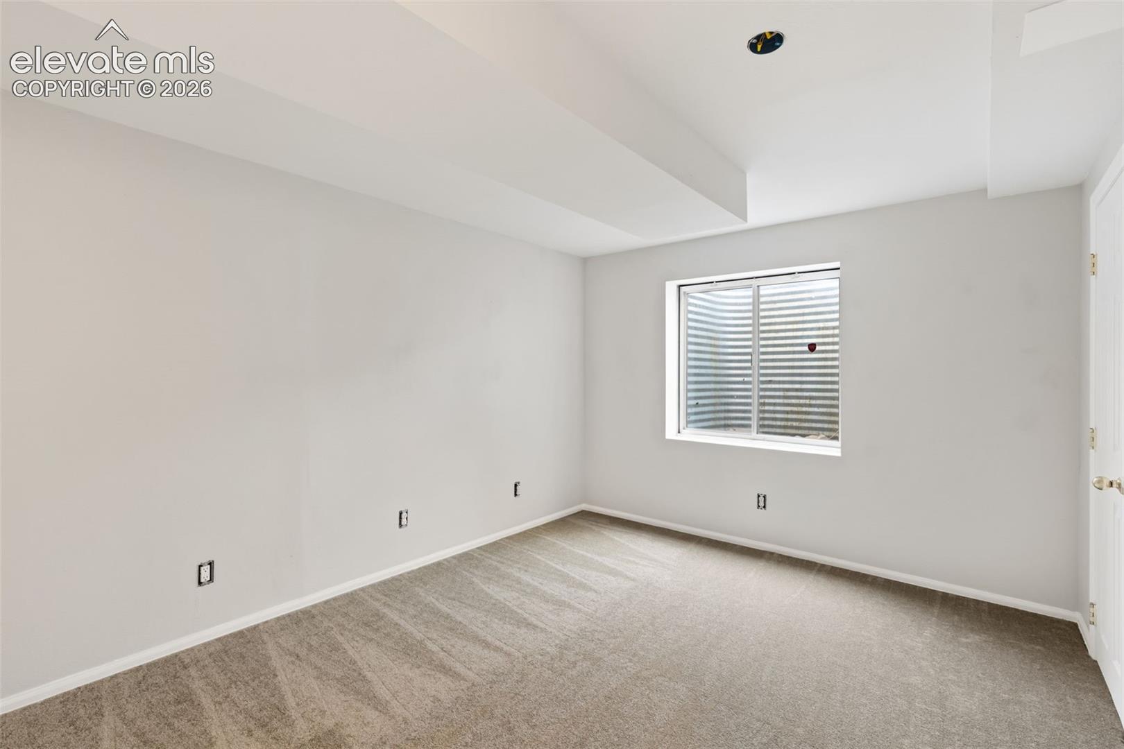 Listing photo 30 for 305 Alma Avenue