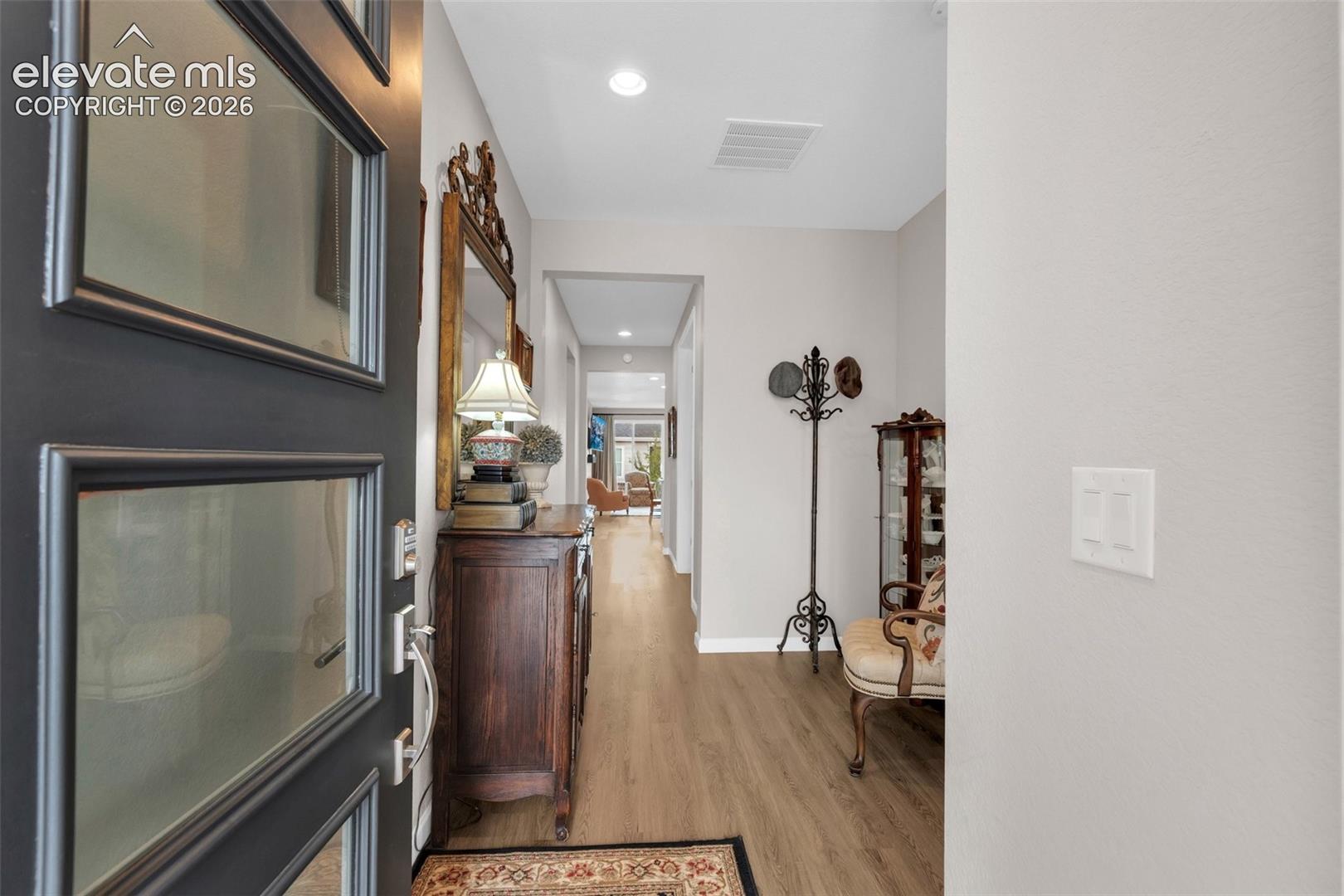 Listing photo 3 for 1592 Maggie Mae Lane