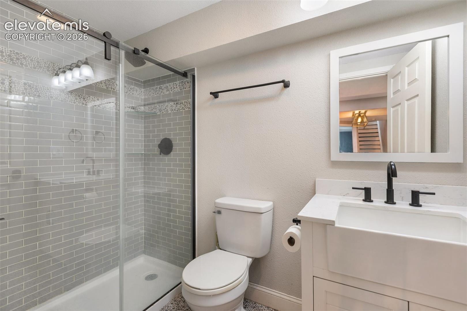 Listing photo 28 for 541 S El Charro Drive