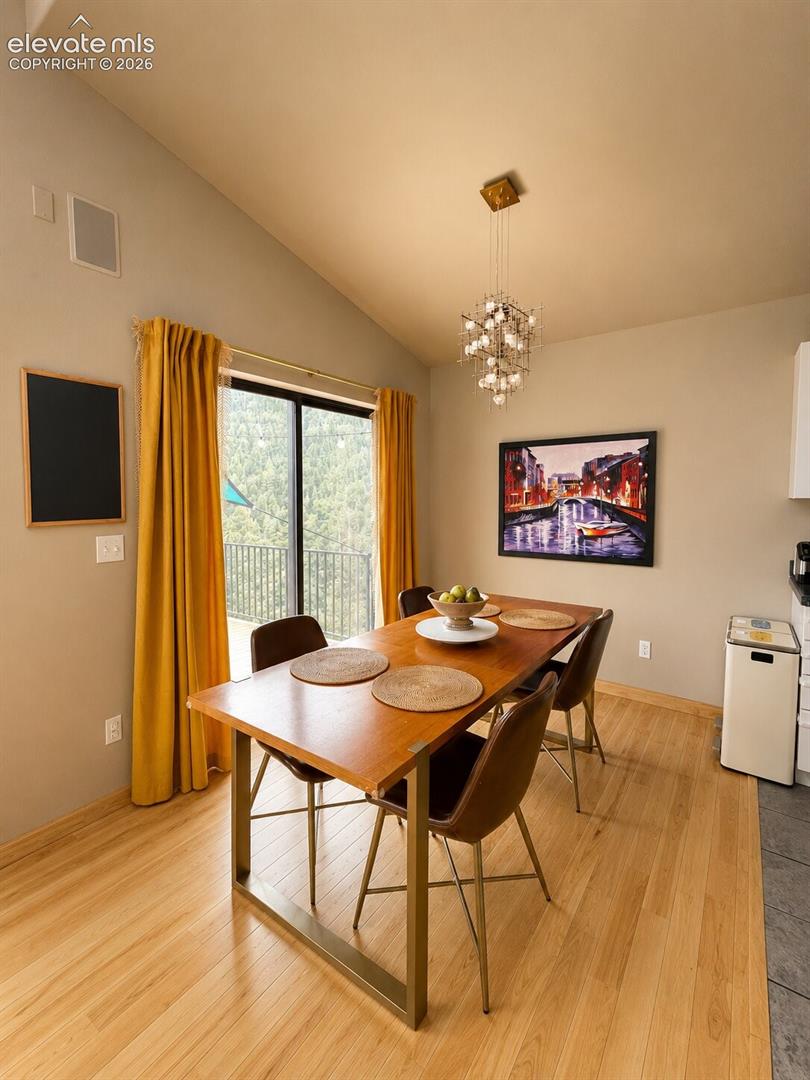 Listing photo 11 for 4440 Prairie Street