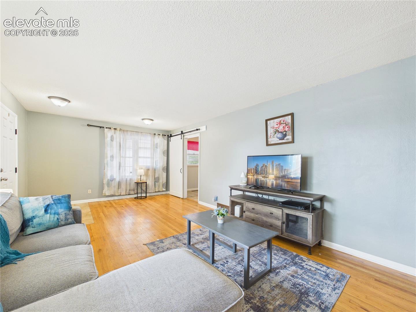 Listing photo 9 for 1615 Englewood Drive