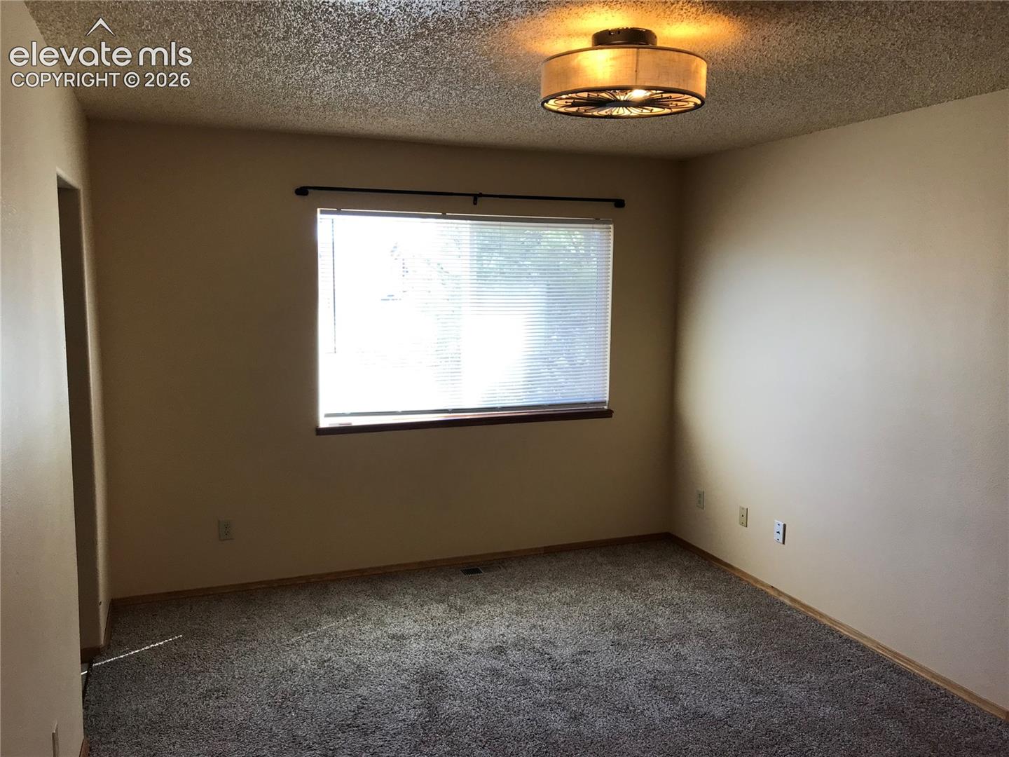 Listing photo 8 for 759 Descendant Drive