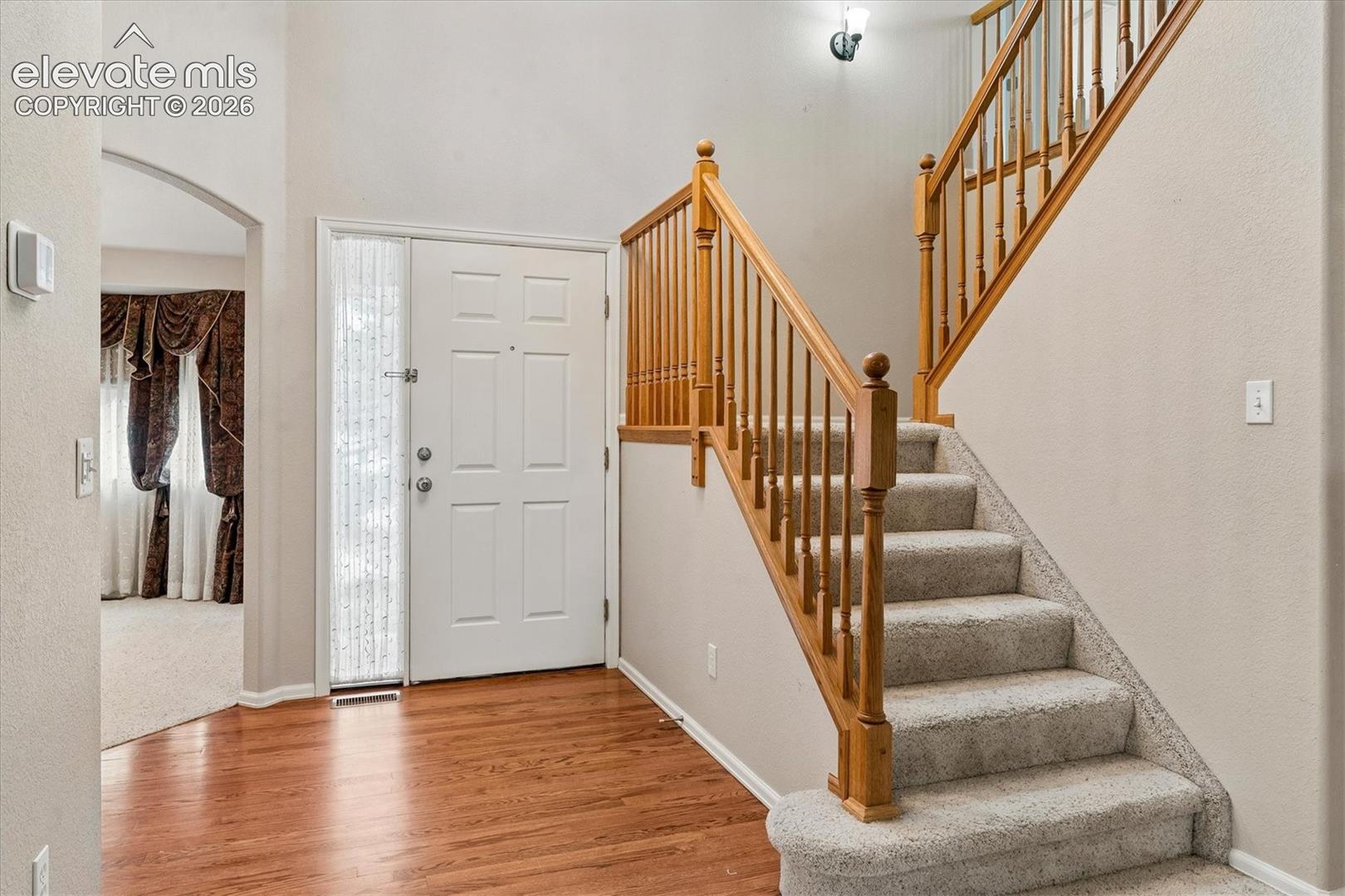 Listing photo 4 for 7765 Midnight Road