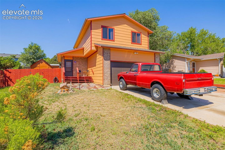 613 Wheat Field Road — listing photo