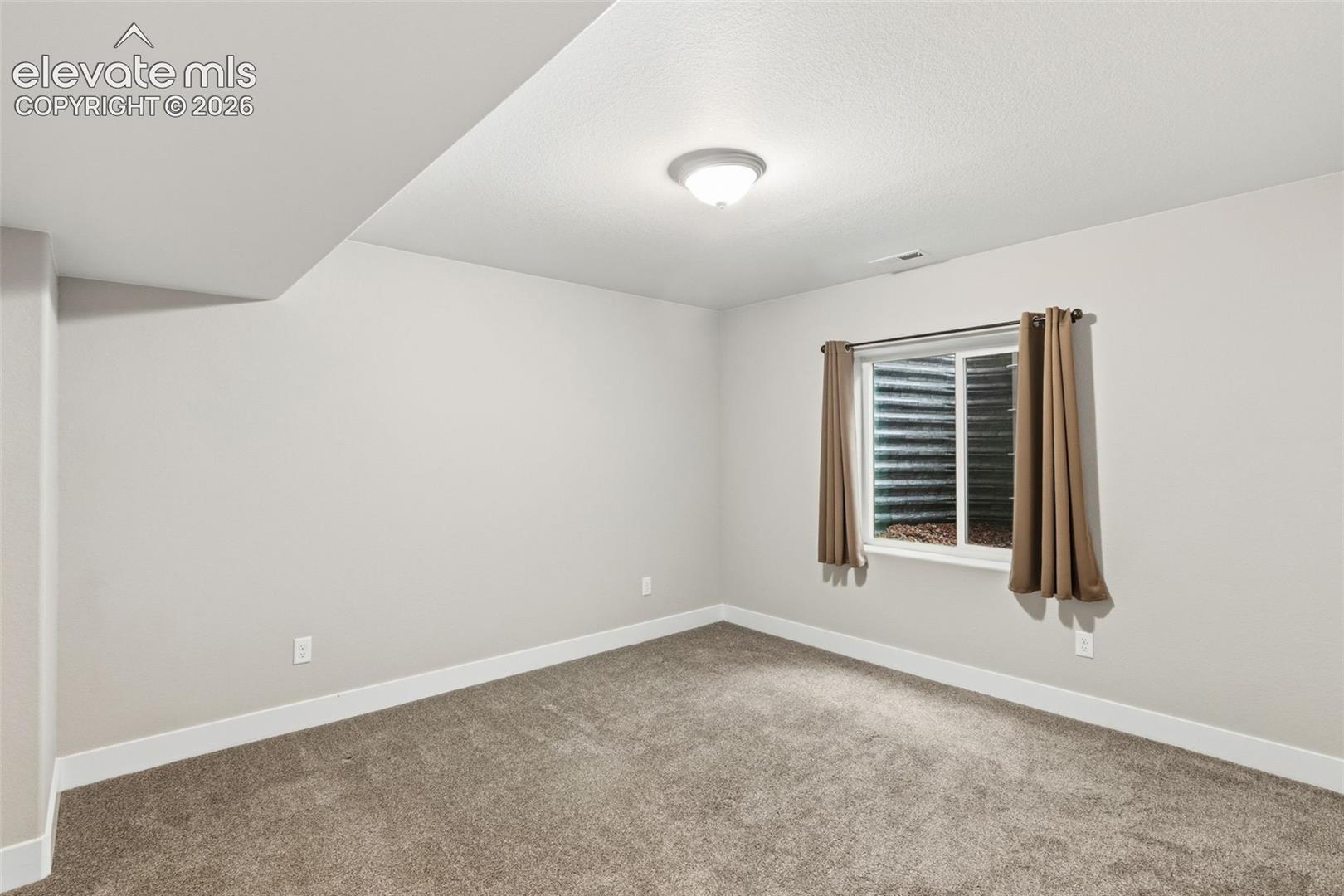Listing photo 31 for 9833 Marble Canyon Way