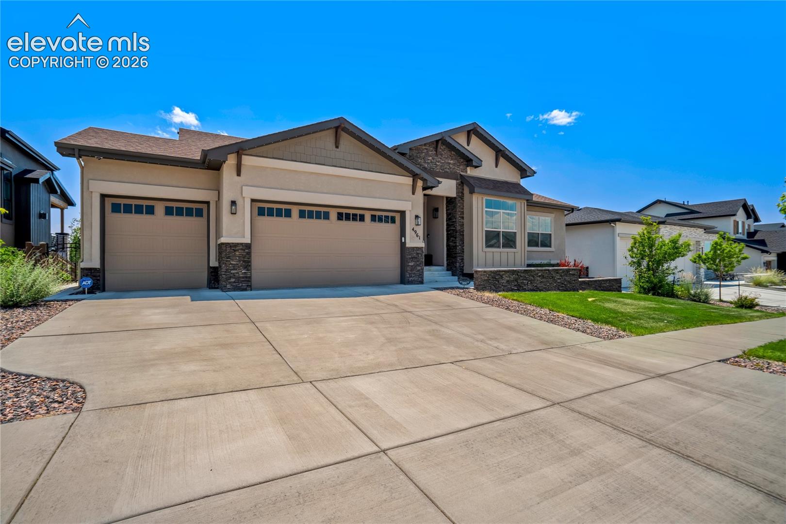 4961 Pearl Lake Way