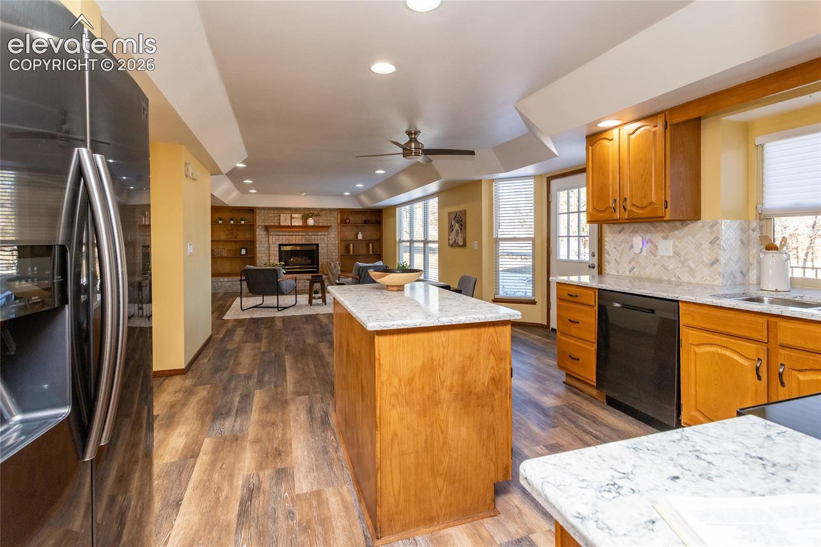 Listing photo 13 for 2690 Edenderry Drive