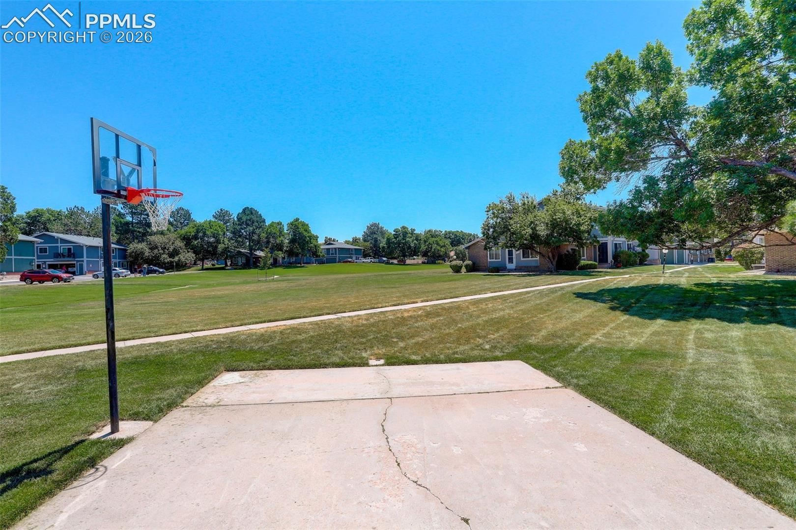 1204 Uvalda Street, photo 18