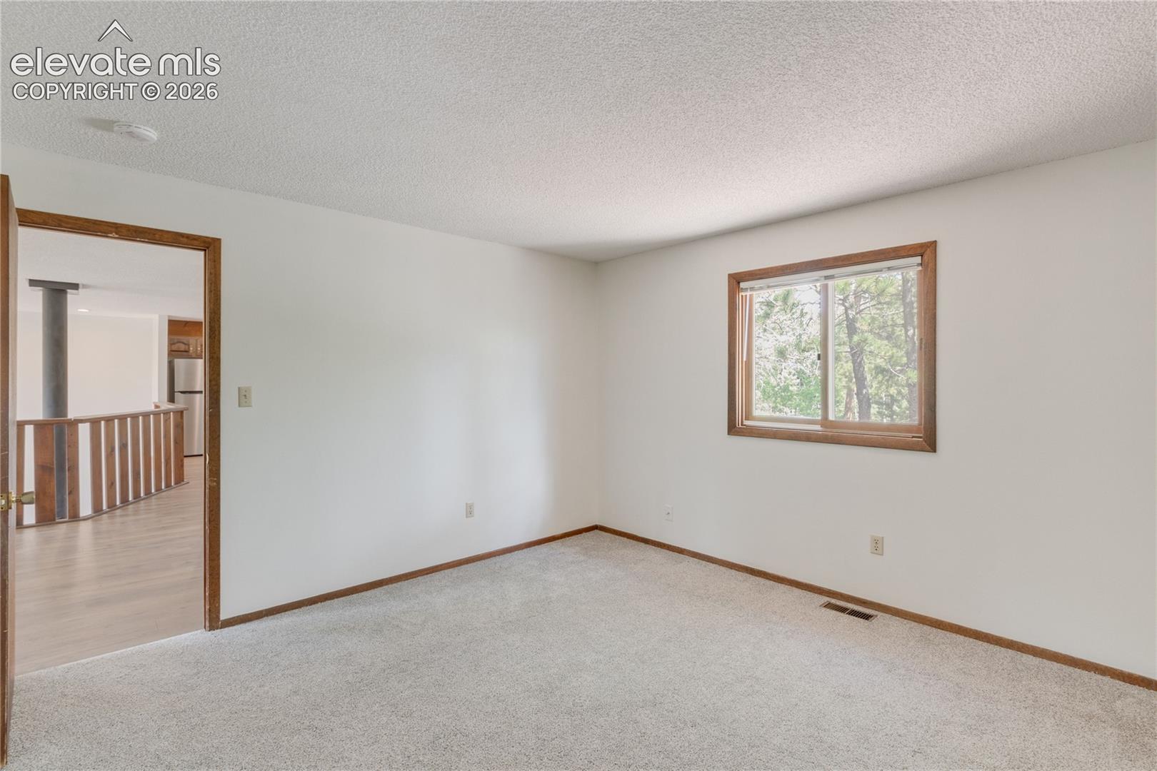 1257 Midland Avenue, photo 26