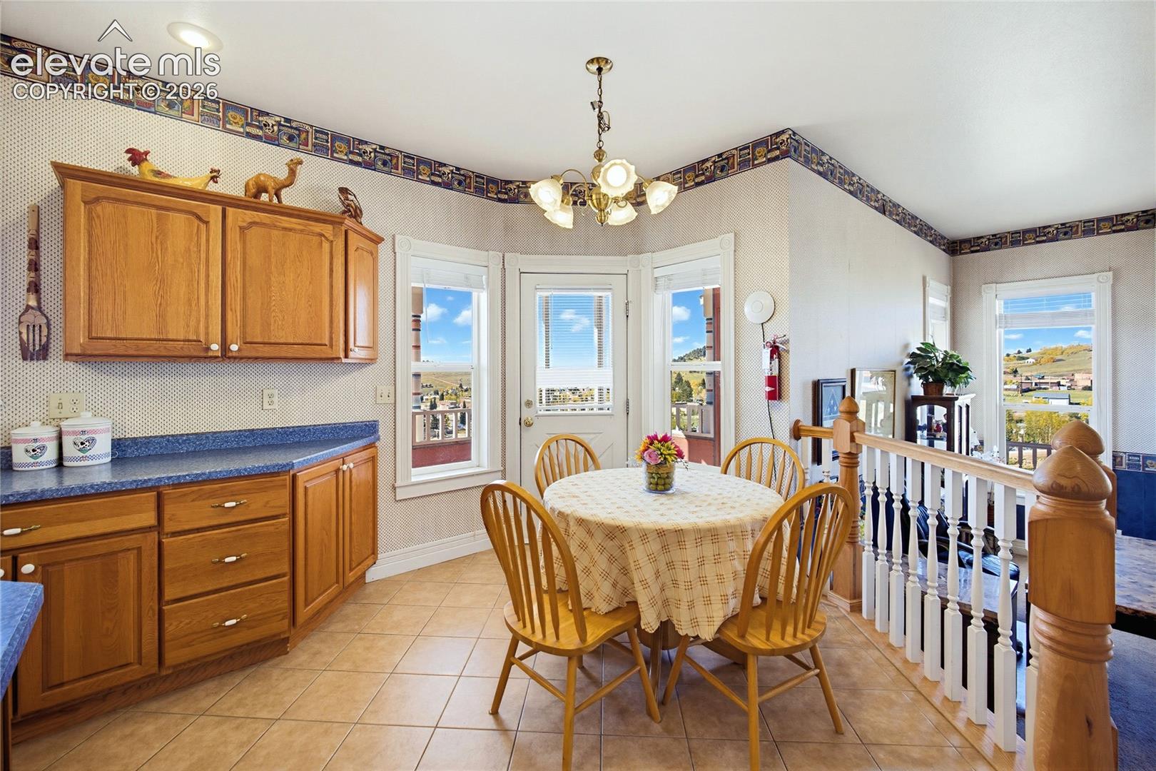 Listing photo 16 for 222 E Placer Street
