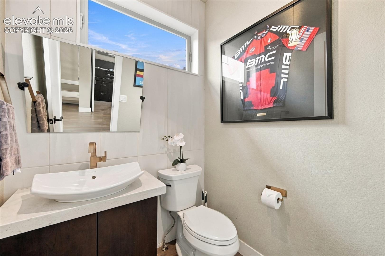 Listing photo 16 for 1319 W Colorado Avenue