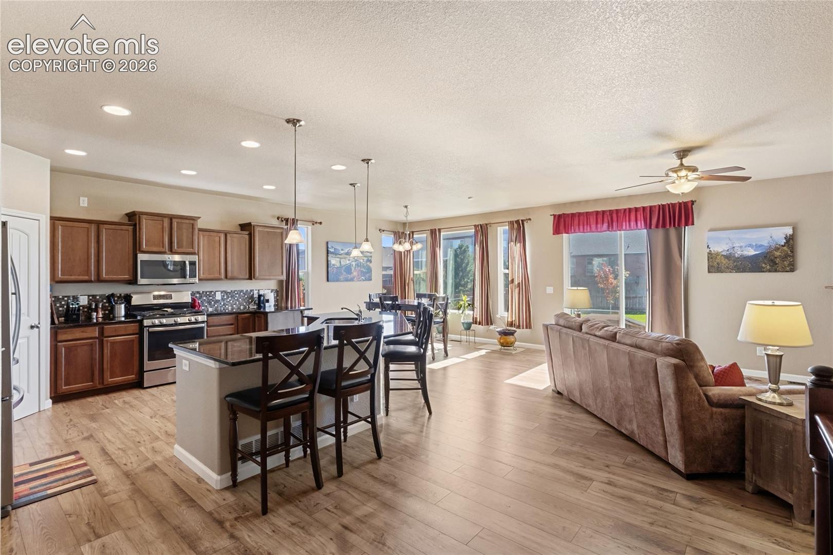 Listing photo 2 for 12773 Mt Harvard Drive