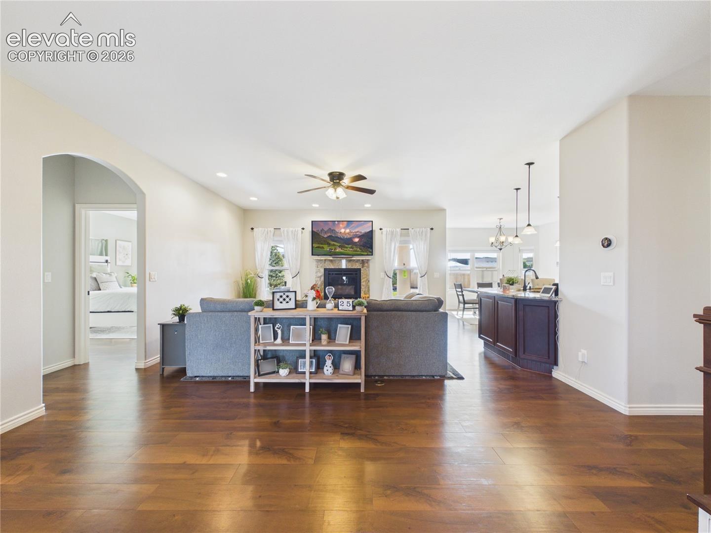 Listing photo 6 for 58 S Villa Del Sol Court