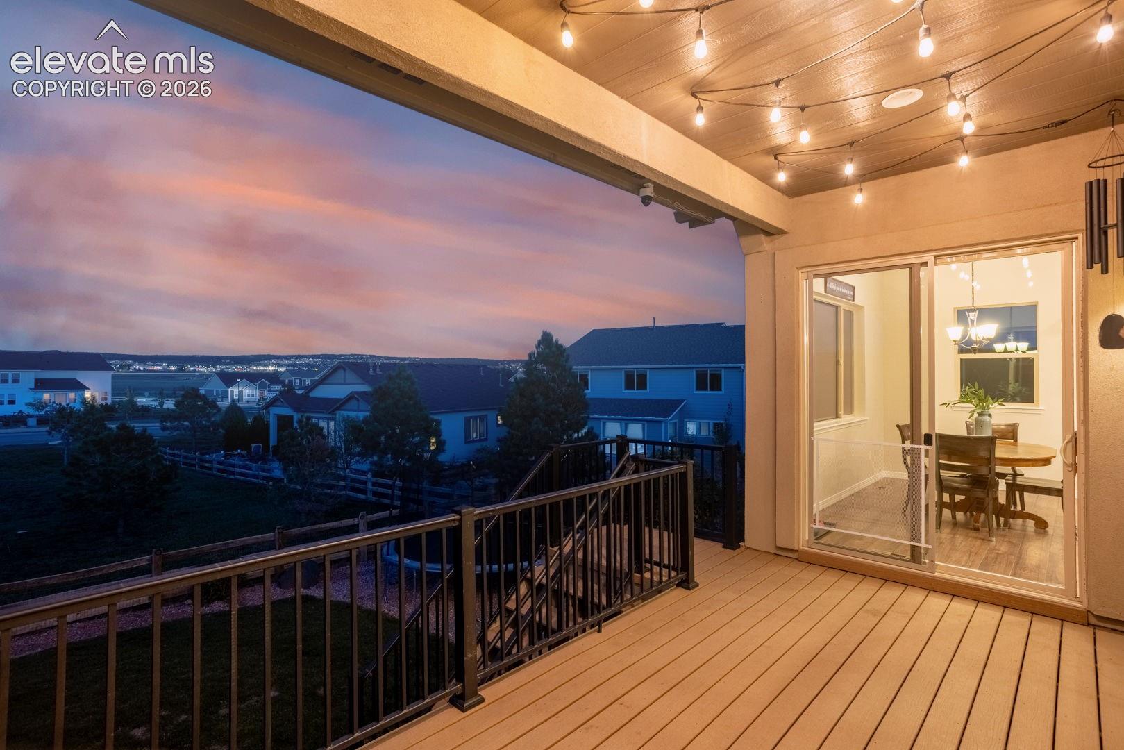 Listing photo 3 for 15621 Lake Mist Drive