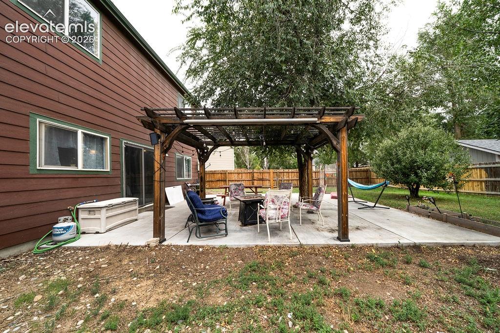 Listing photo 41 for 818 Hayloft Lane