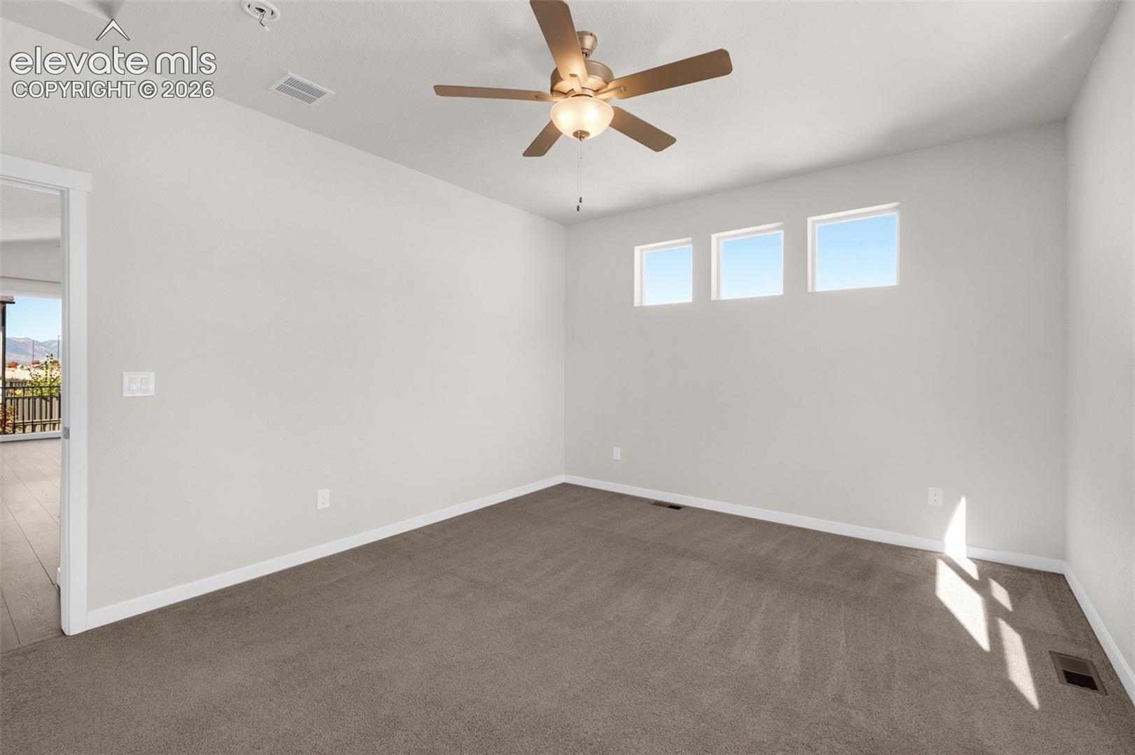 Listing photo 15 for 6872 Lily Mountain Lane