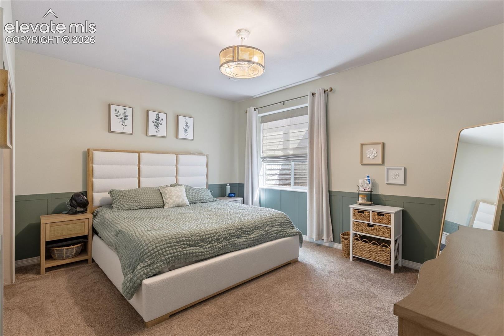 Listing photo 14 for 12792 Longview Park Lane