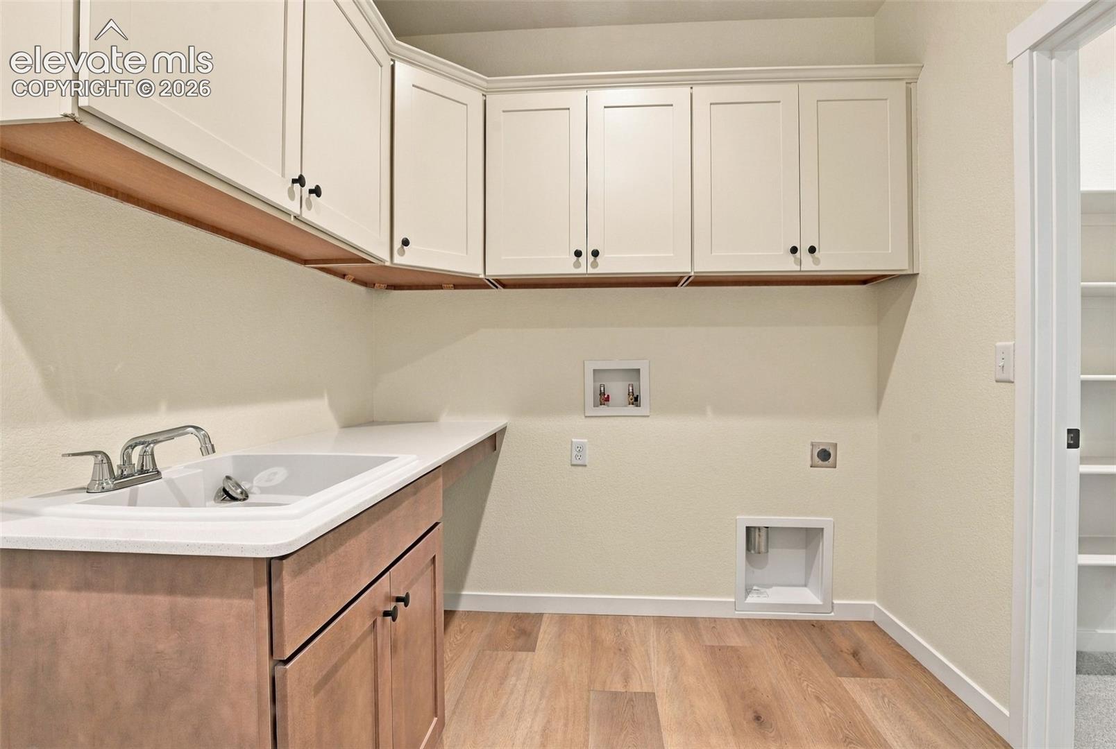 Listing photo 8 for 10424 Aspen Valley Road
