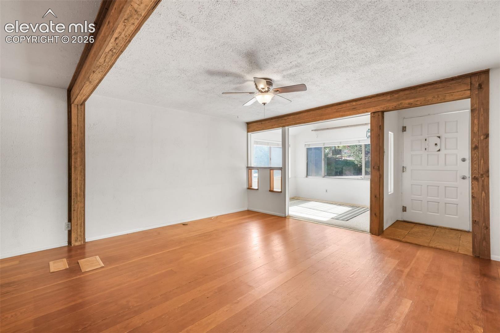 Listing photo 19 for 3326 W Kiowa Street