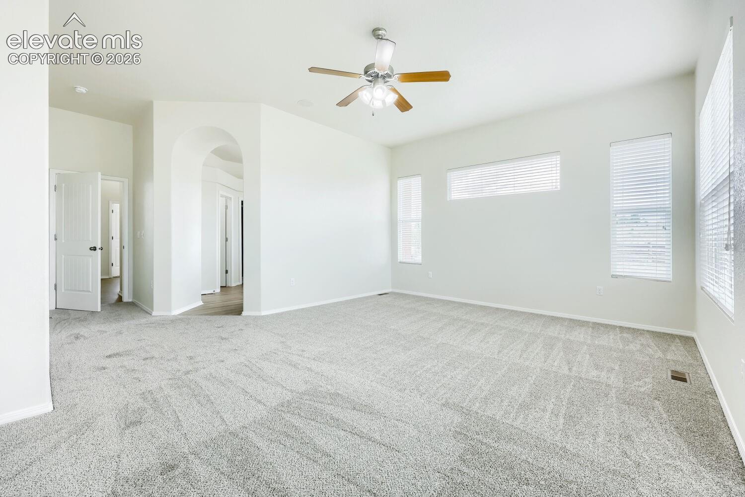 Listing photo 20 for 10967 Klondike Drive