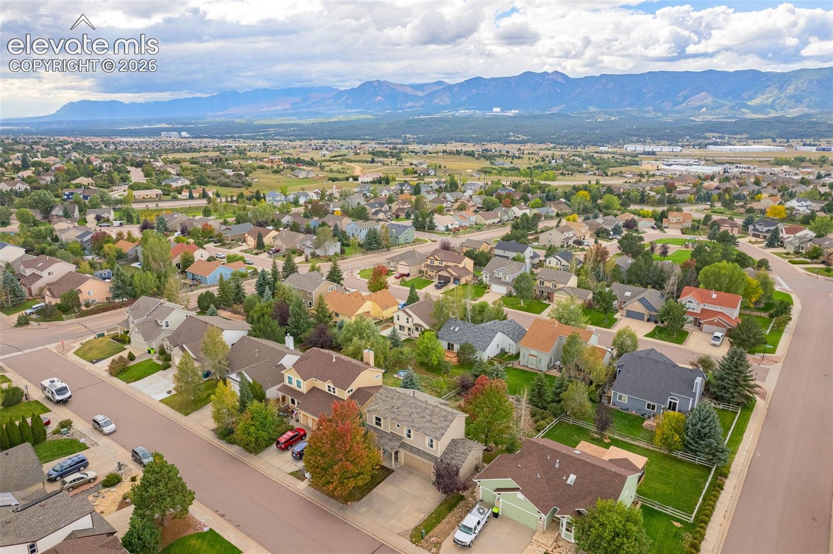 Listing photo 42 for 15628 Dawson Creek Drive