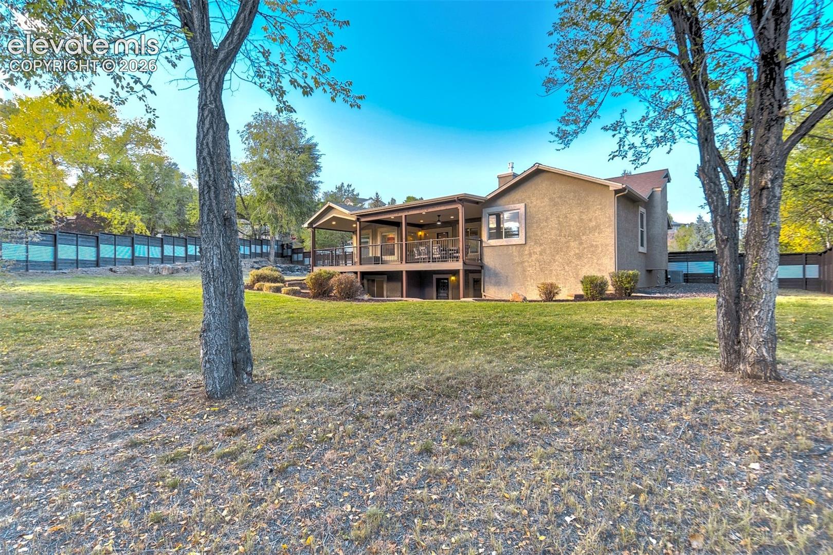 Listing photo 40 for 1825 Parkview Boulevard