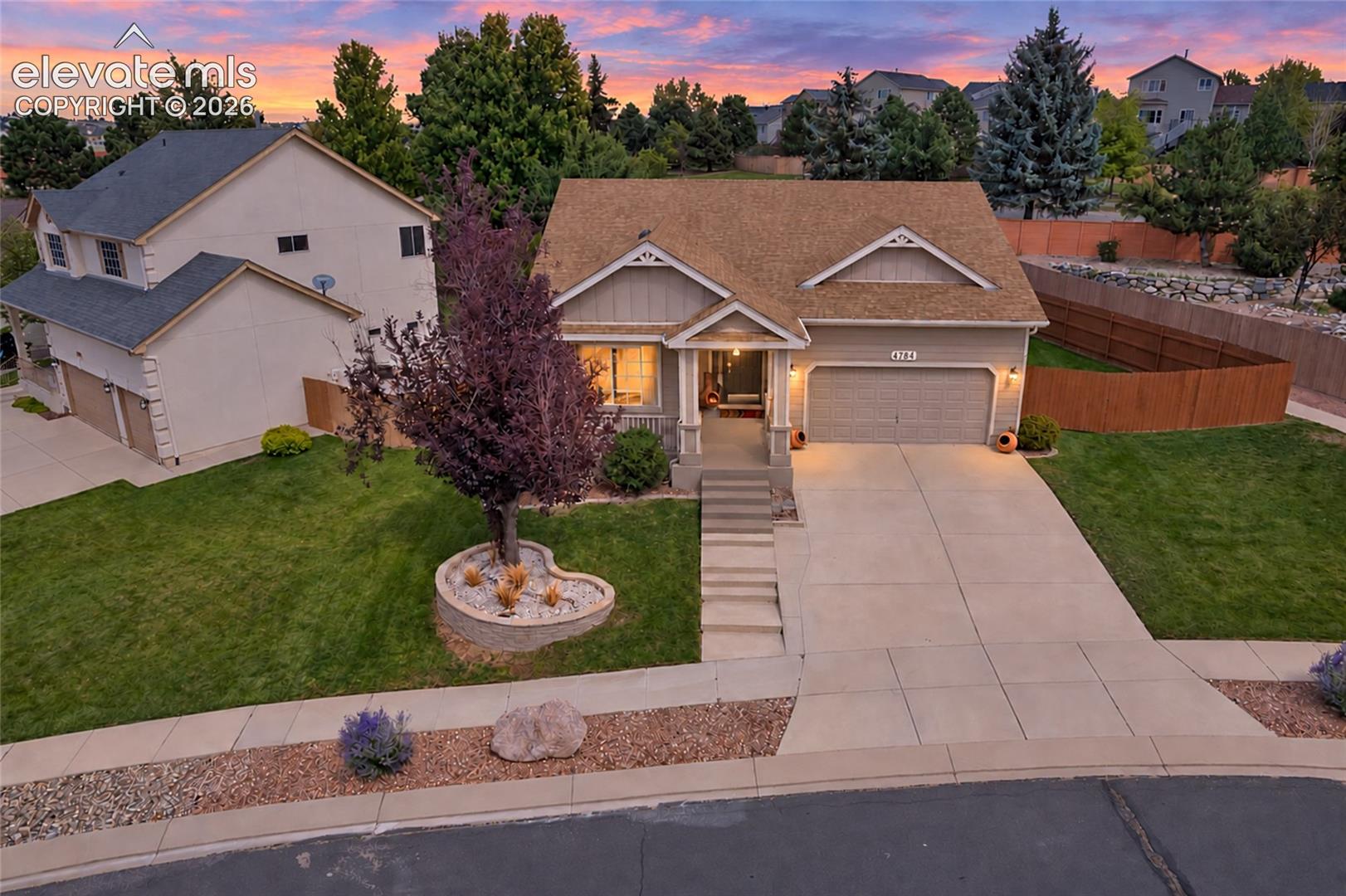 Listing photo 2 for 4784 Spotted Horse Drive