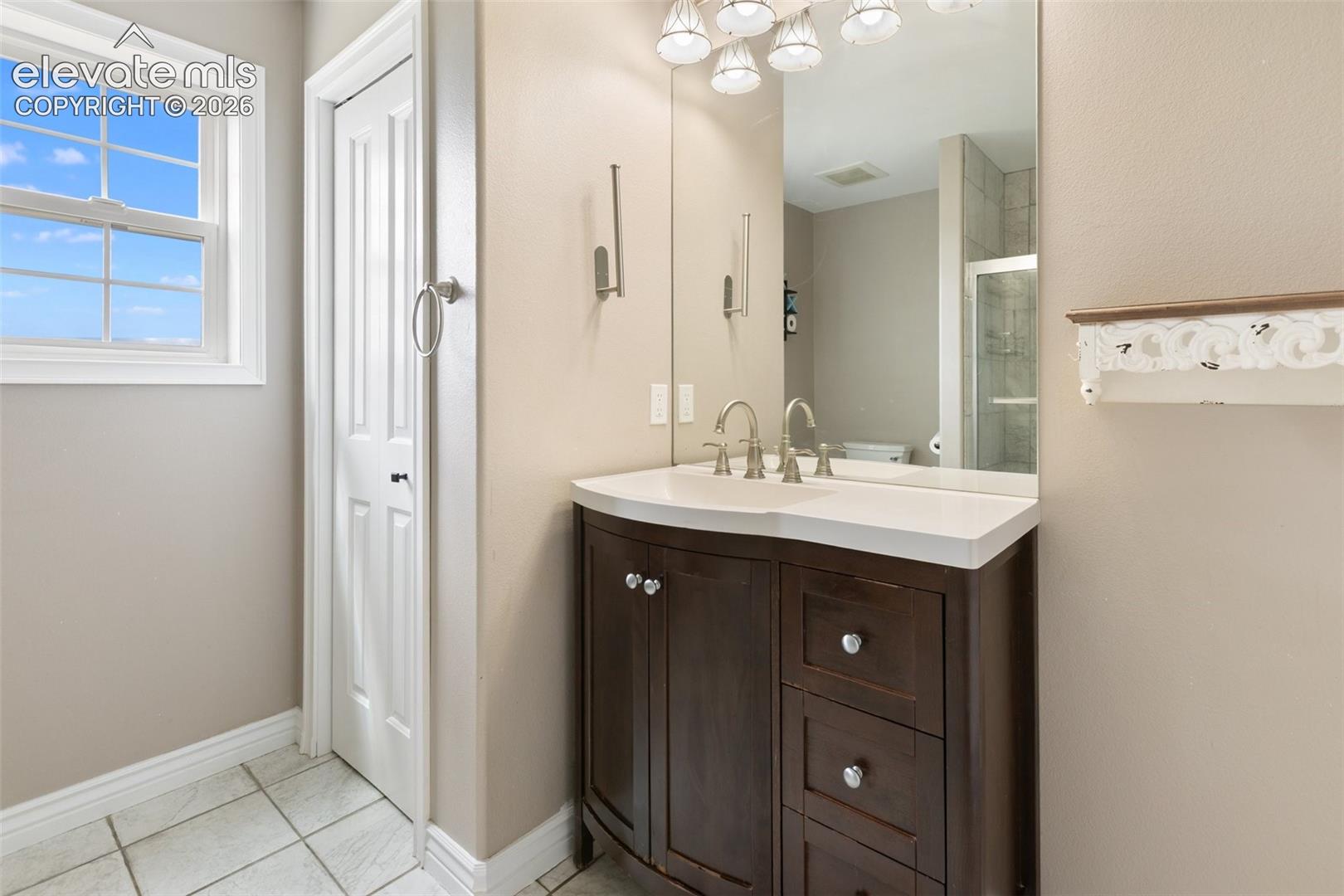 Listing photo 35 for 127 Carlton Circle