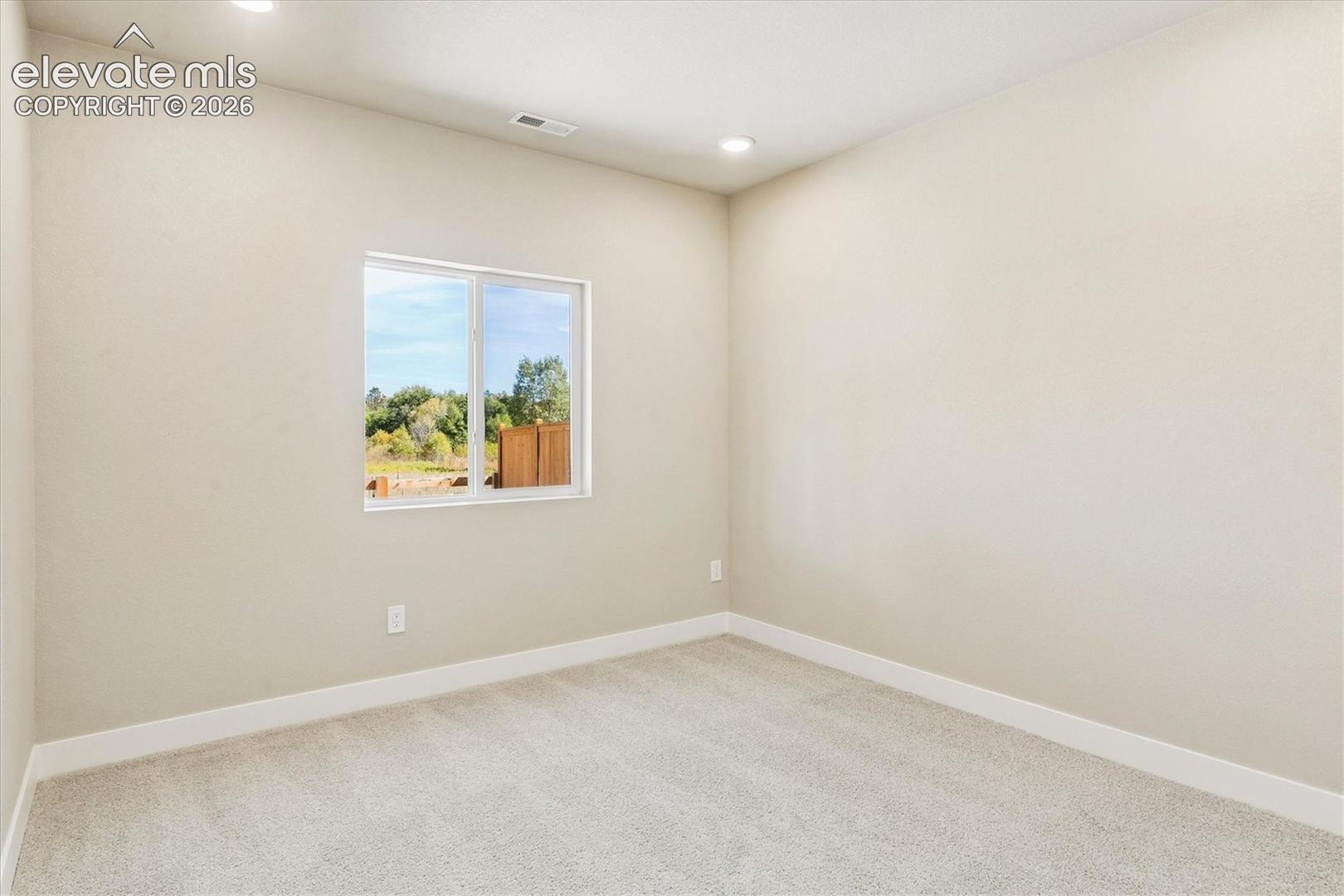 Listing photo 18 for 7891 Grey Bark Way