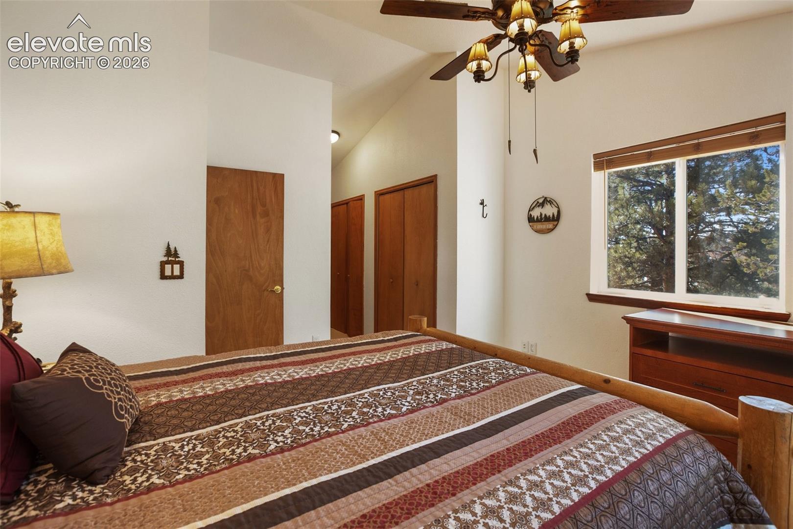 Listing photo 28 for 493 Horseshoe Drive