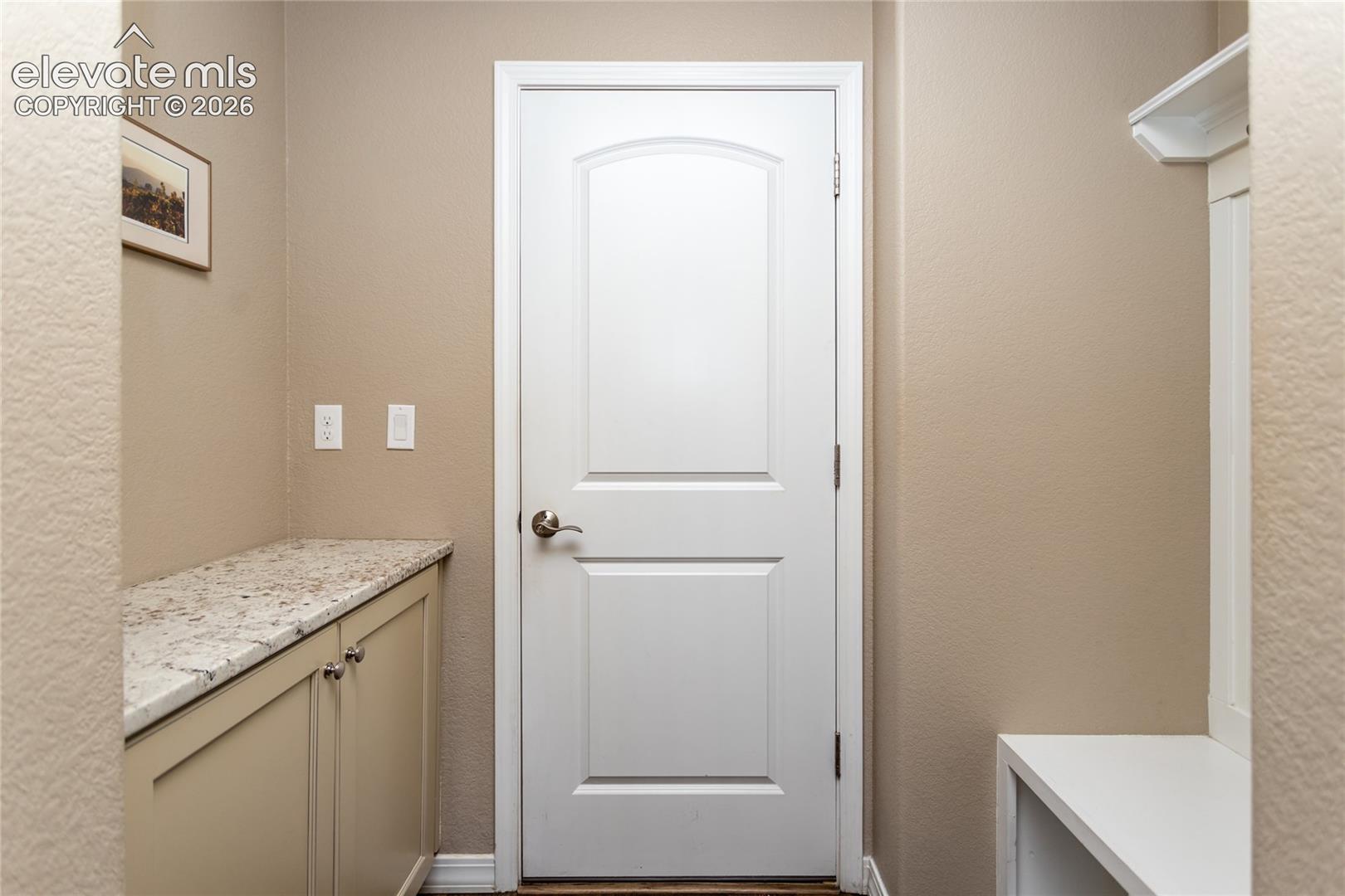 Listing photo 7 for 11068 Echo Canyon Drive