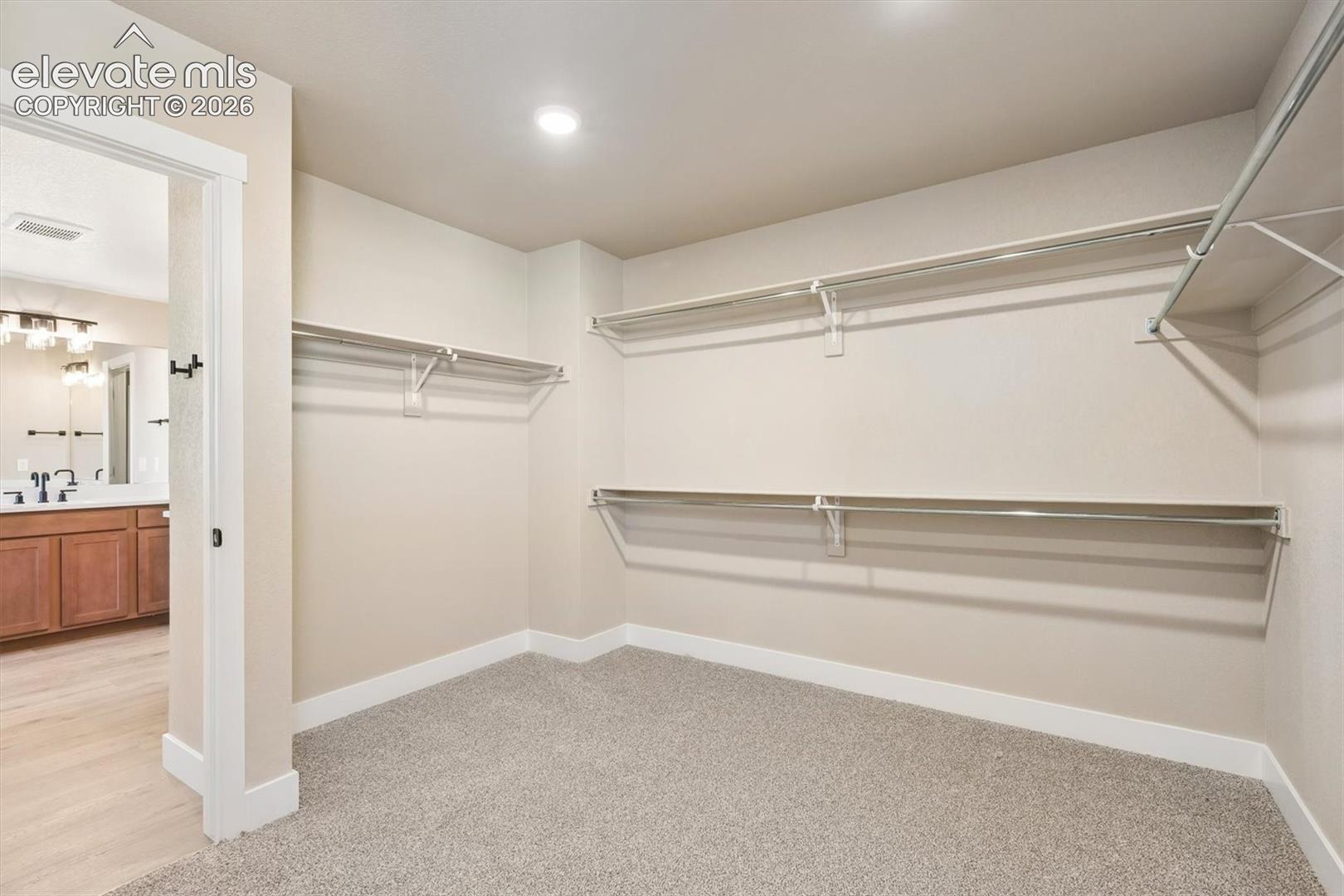 Listing photo 25 for 7931 Grey Bark Way
