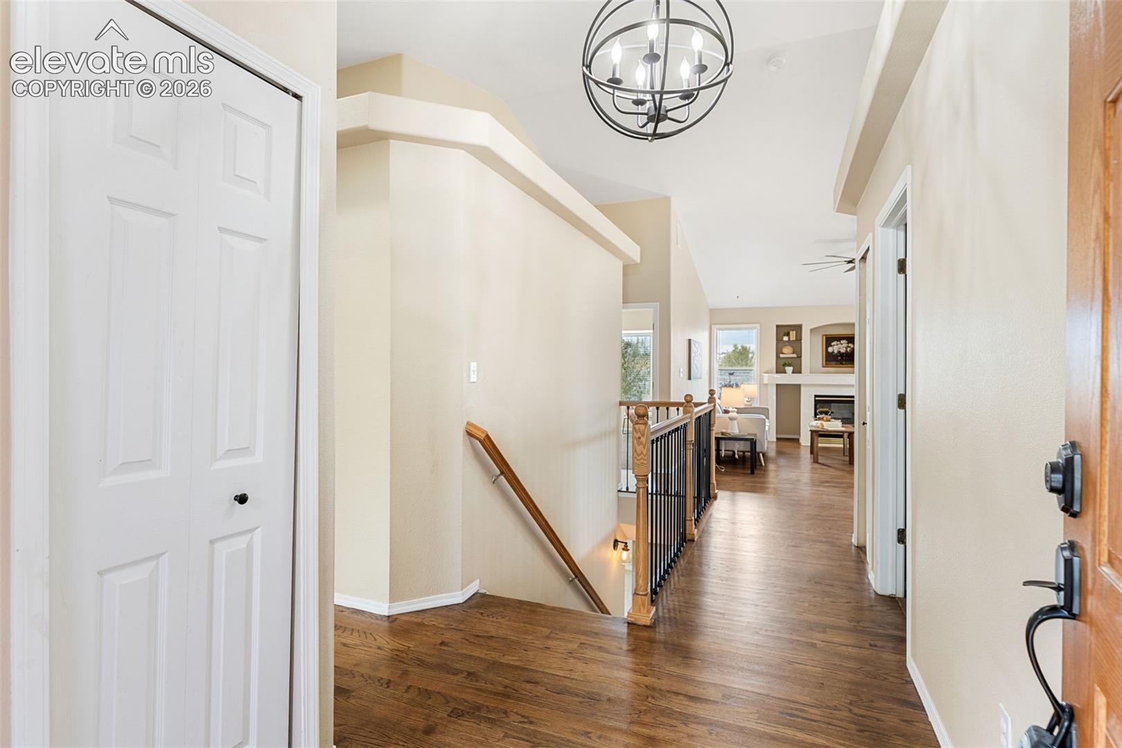 Listing photo 3 for 6689 Showhorse Court