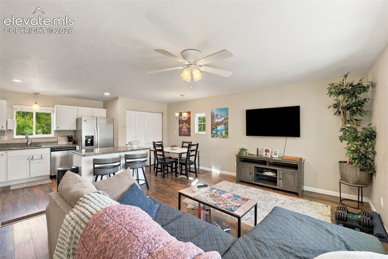 Listing photo 11 for 215 N 14th Street