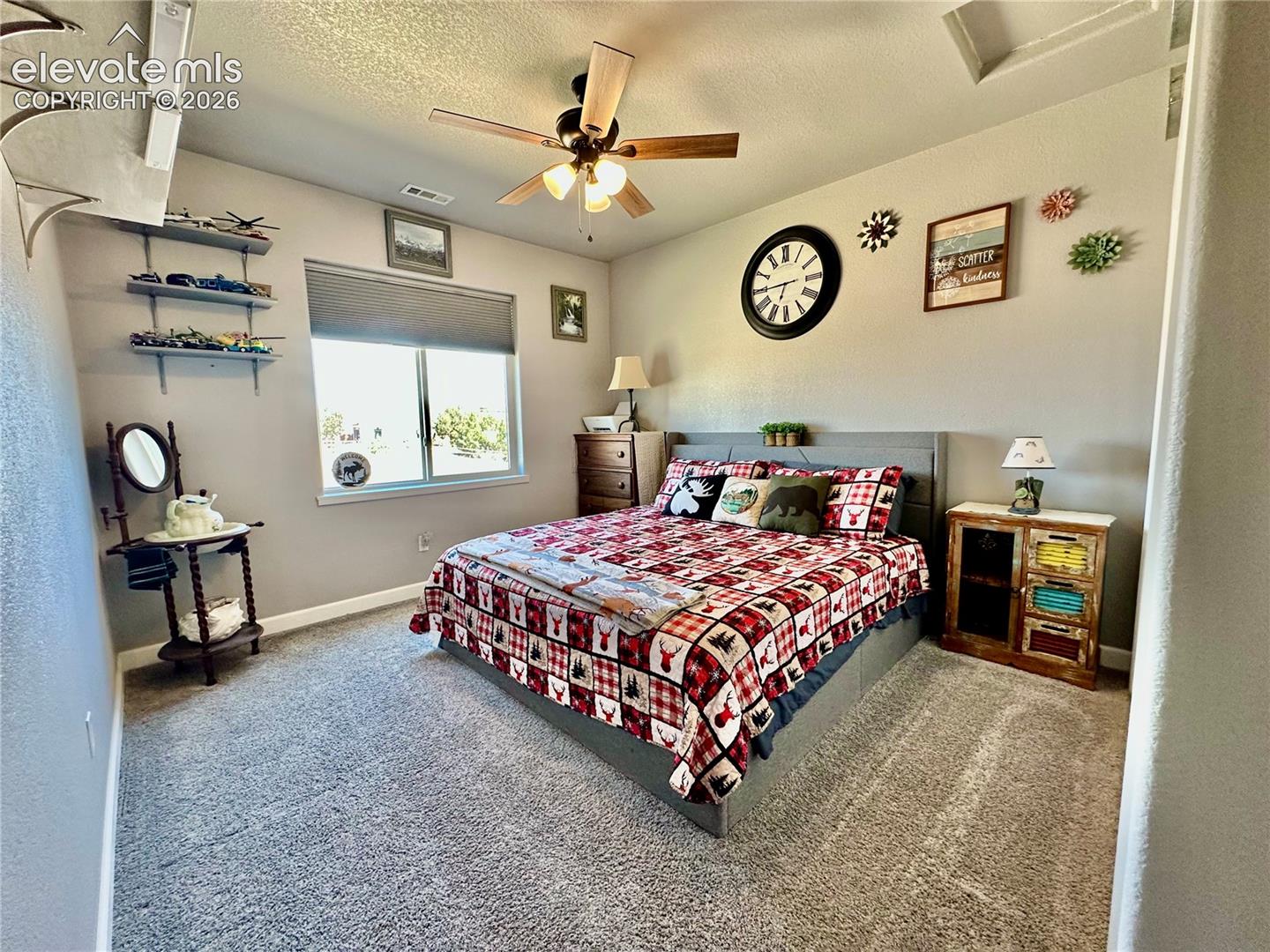 Listing photo 29 for 2064 W Hesperus Drive