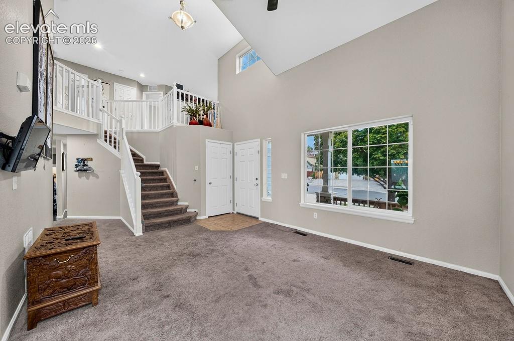 Listing photo 5 for 7239 Gardenstone Drive