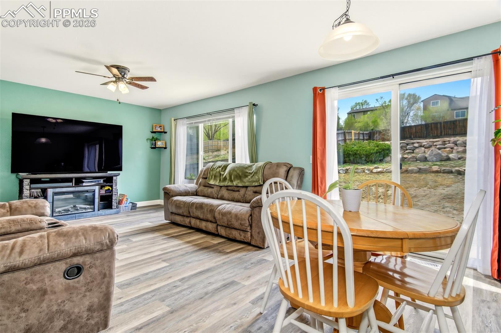Listing photo 9 for 7533 Sistine Lane
