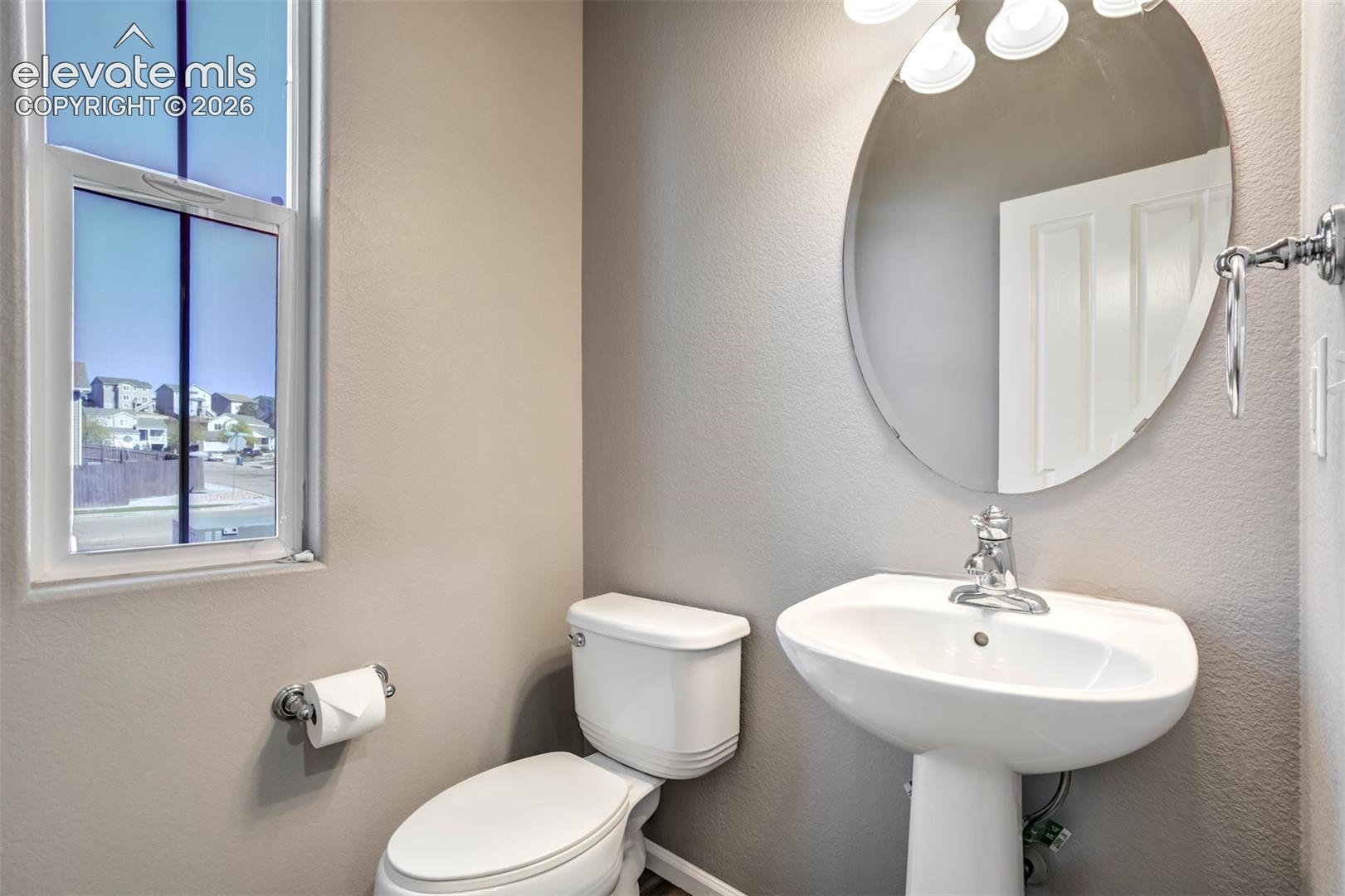 Listing photo 17 for 7303 Sandy Springs Point