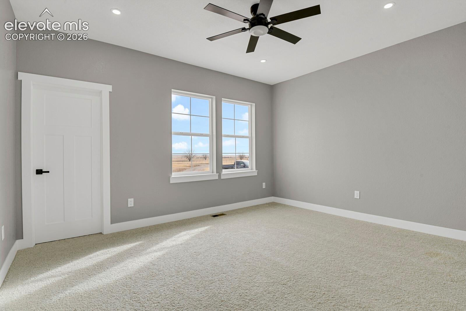Listing photo 26 for 2015 N Ellicott Highway