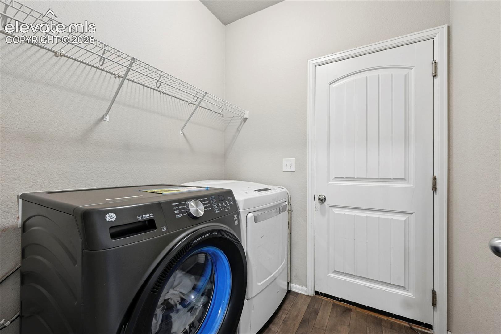 Listing photo 23 for 1114 E Laramie Avenue